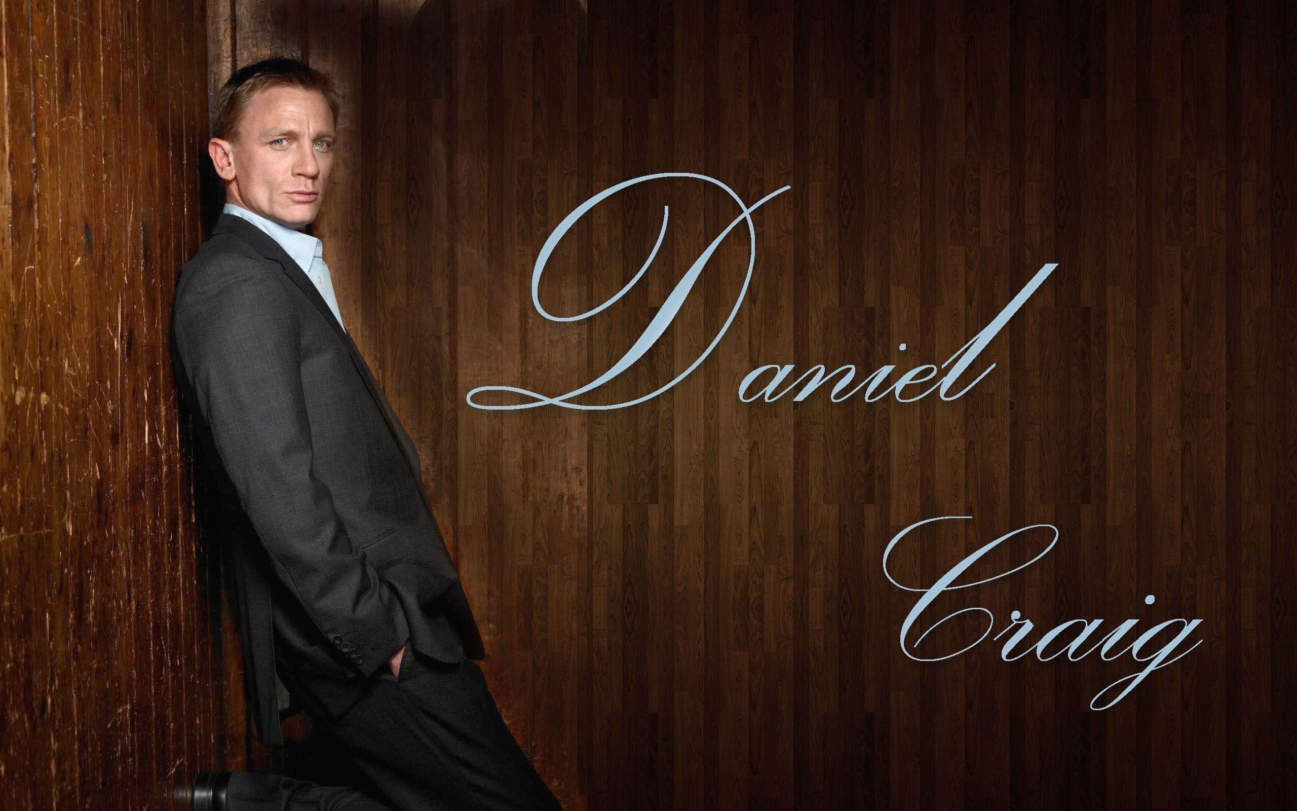 2560x1600 Daniel Craig Wallpaper, Desktop