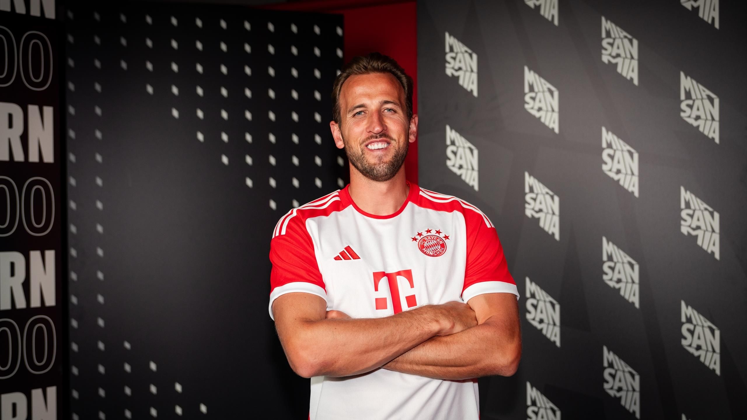 2560x1440 Harry Kane: Bayern Munich sign England, Desktop