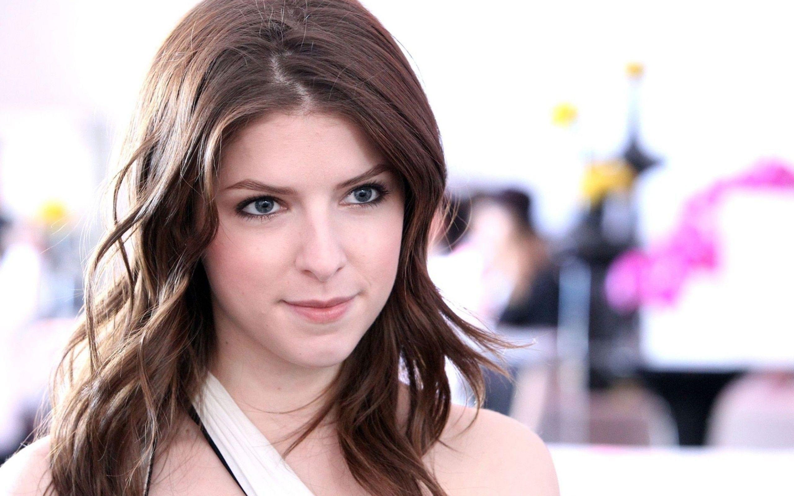 2560x1600 Anna Kendrick HD Wallpaper Wallpaper Pop, Desktop