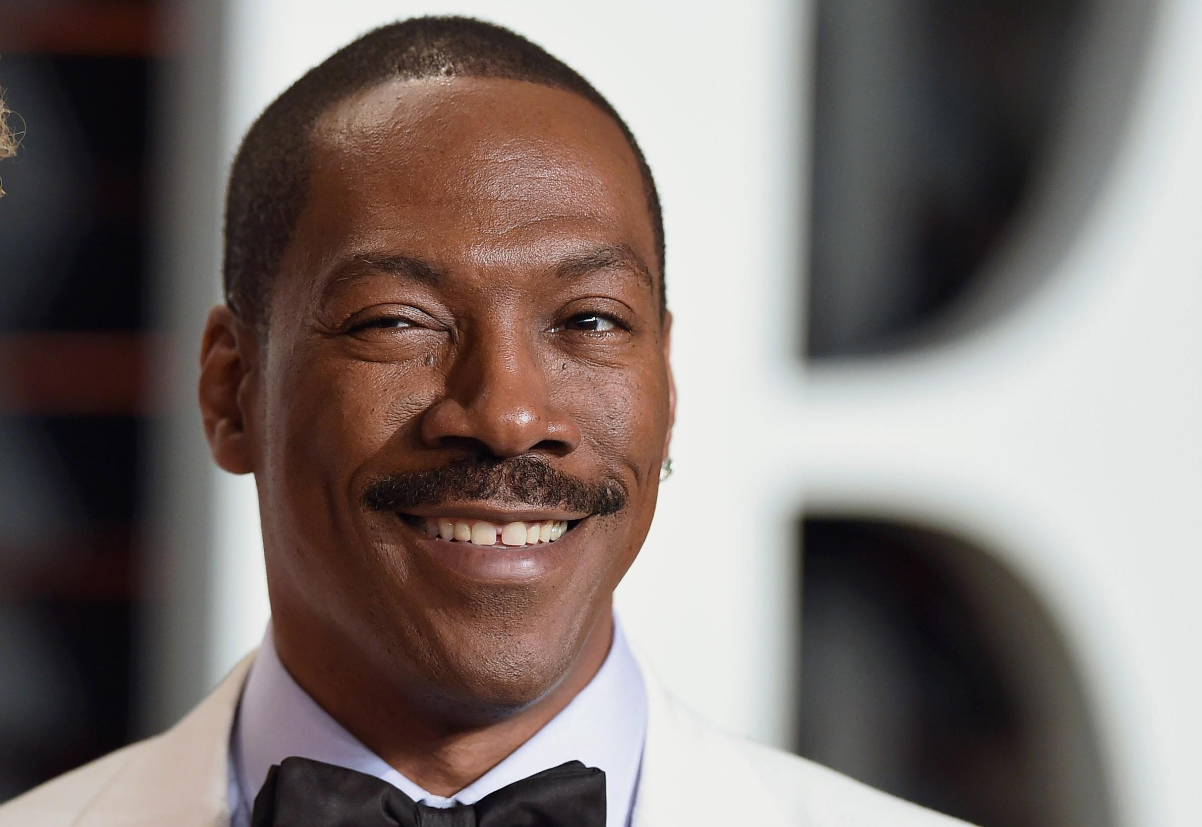 2430x1670 Eddie Murphy 4k, Desktop