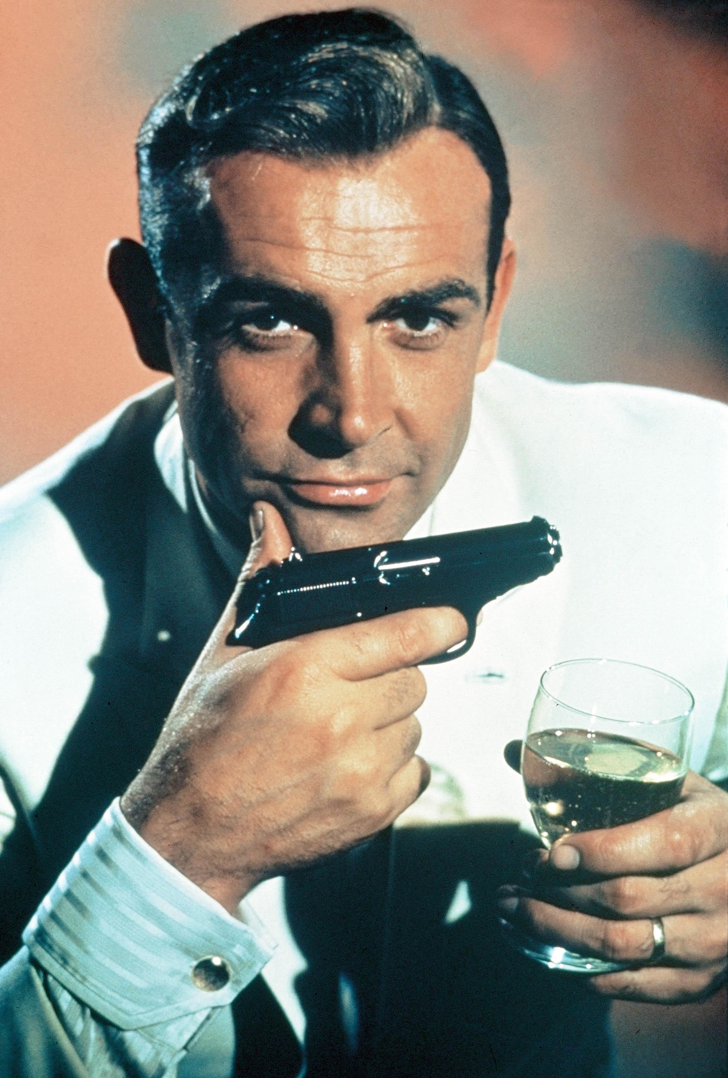 2540x3760 Sean Connery Biography & Wallpaper. Top and Famous Celebrity, Phone