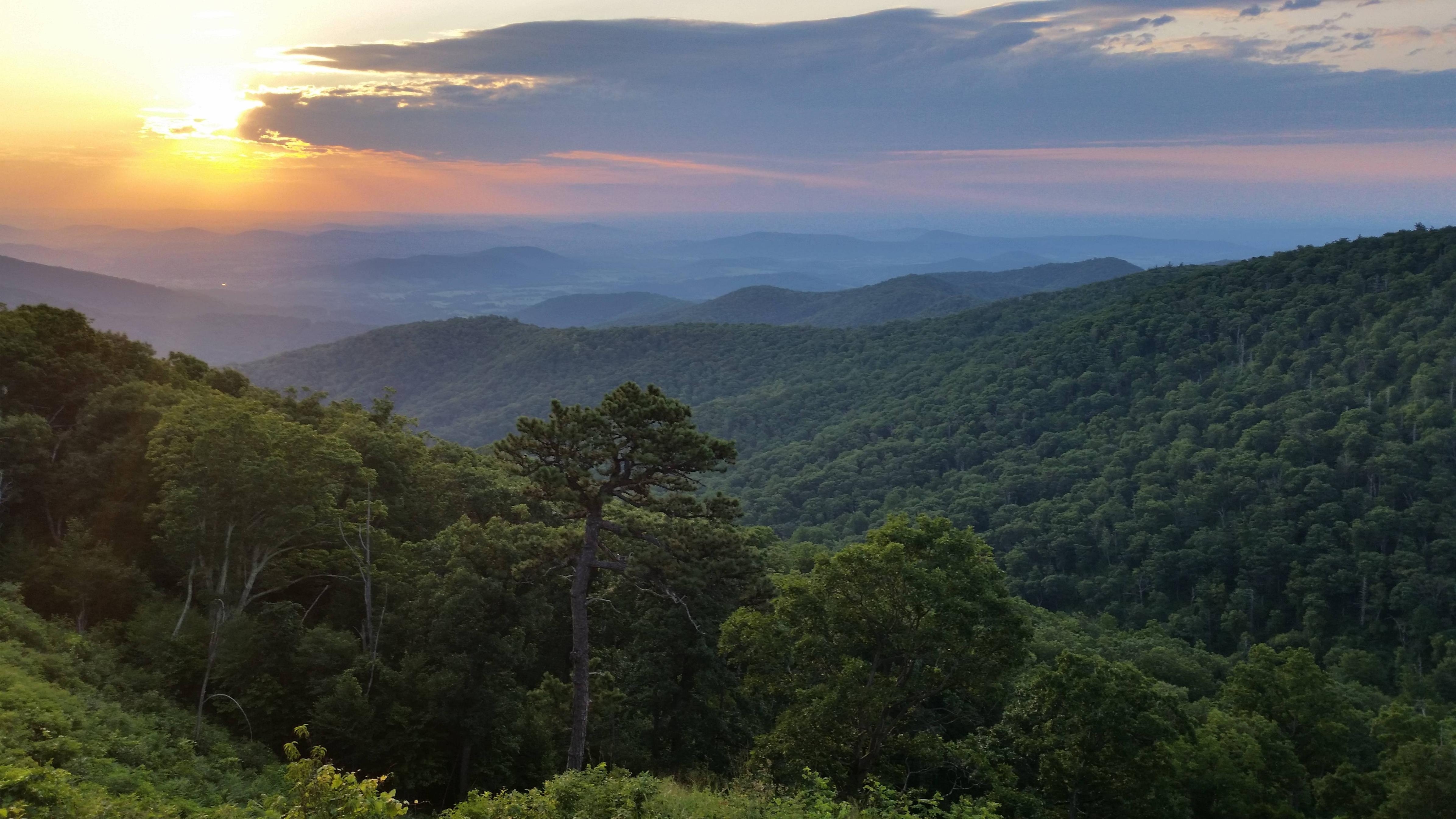 4790x2690 Shenandoah National Park at sunrise.(OC)(5312x2988), Desktop