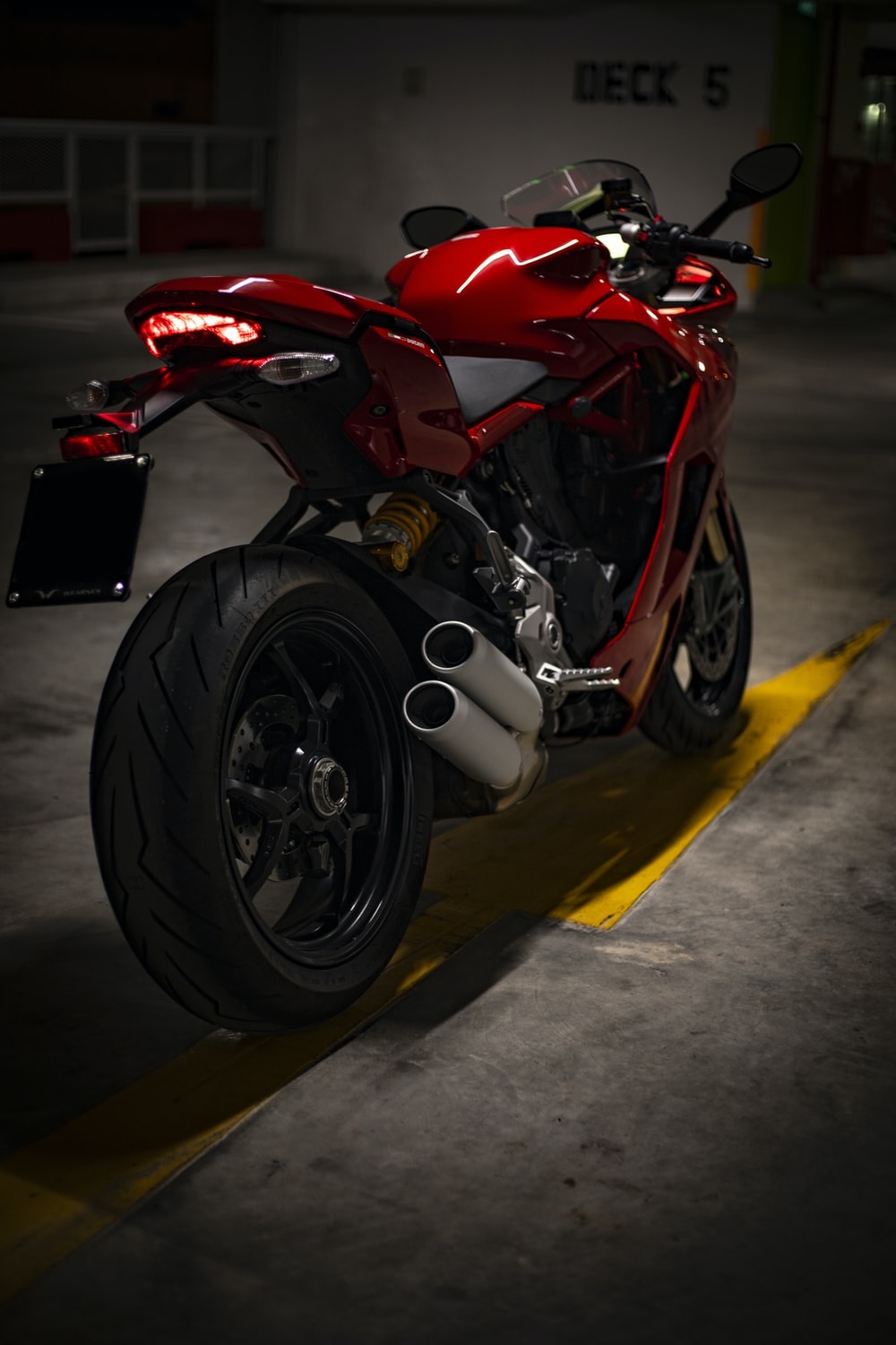 1000x1500 Red Motorbike Wallpaper Free Red Motorbike Background, Phone