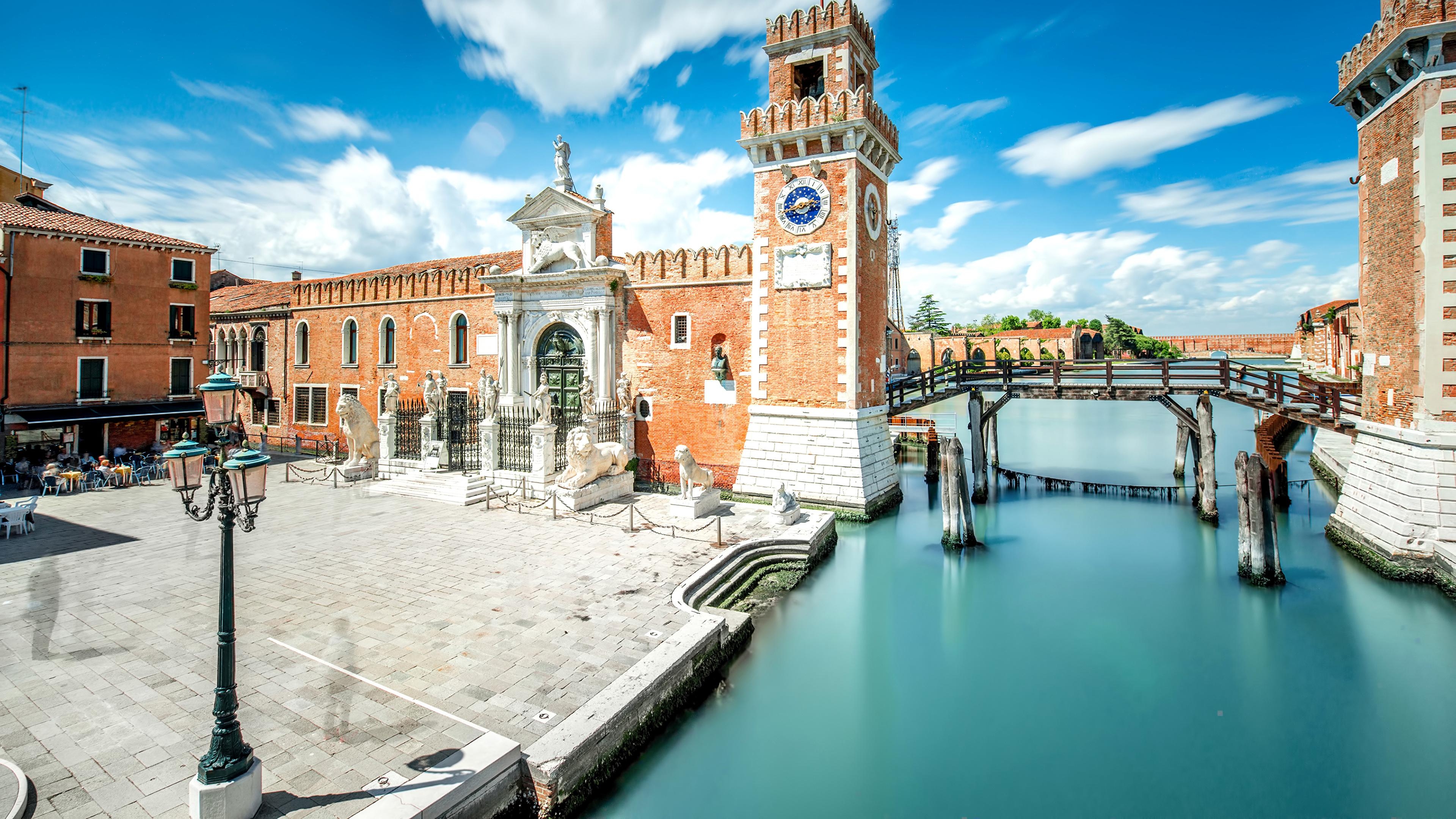 3840x2160 Wallpaper Venice Italy Canal Bridges Street lights Cities, Desktop