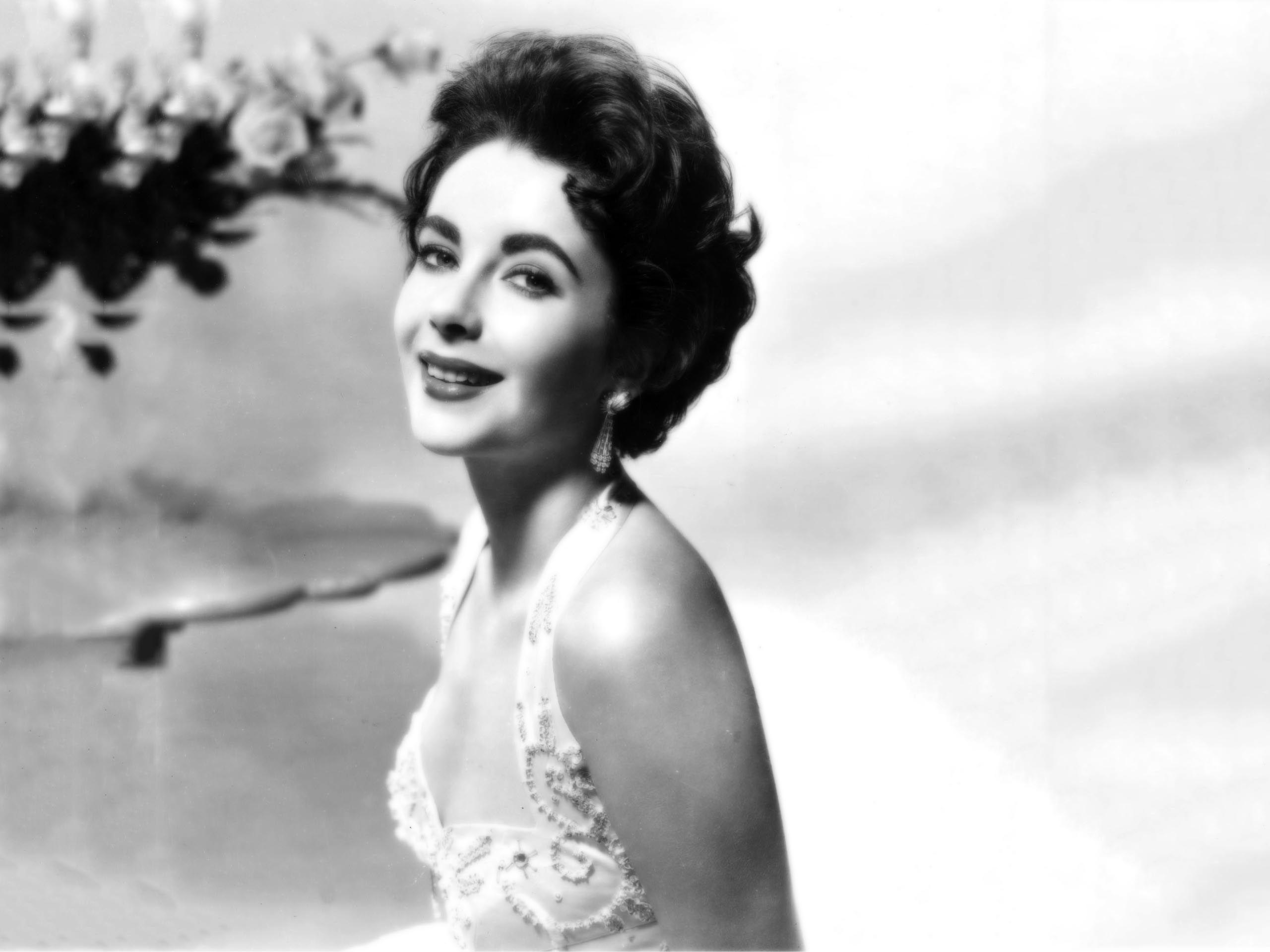 2560x1920 Elizabeth Taylor, Desktop