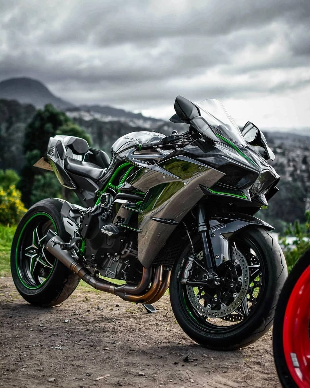 1080x1350 Kawasaki H2R & BikeLife on Instagram: “Kawasaki H2, Phone