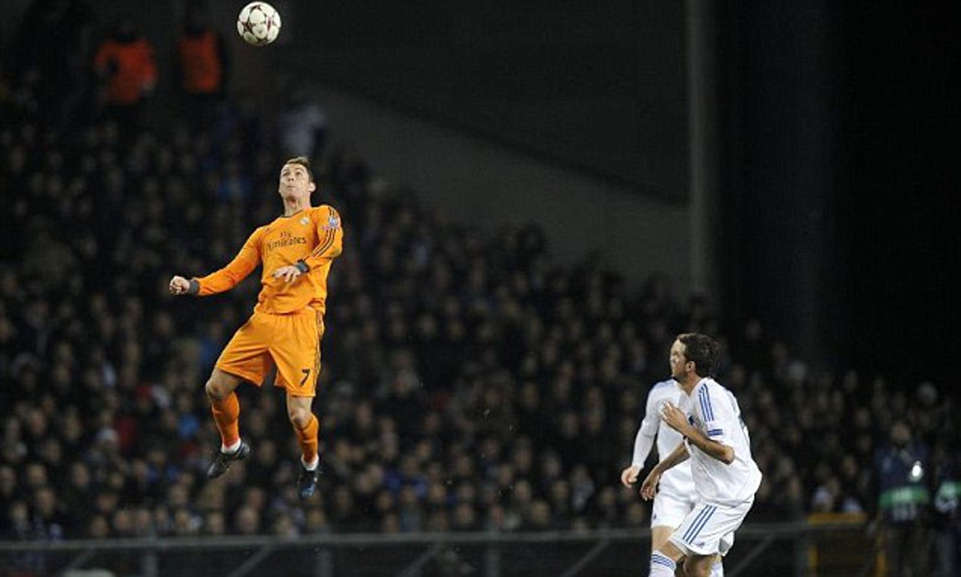 1910x1150 Cristiano Ronaldo's amazing jump picture, snow chaos at Galatasaray v Real Madrid League picture special. Daily Mail Online, Desktop