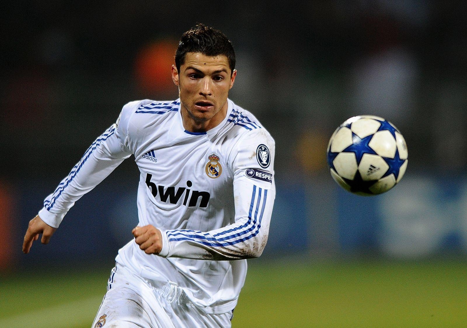 1600x1130 Cristiano Ronaldo HD Wallpaper Wallpaper Inn, Desktop