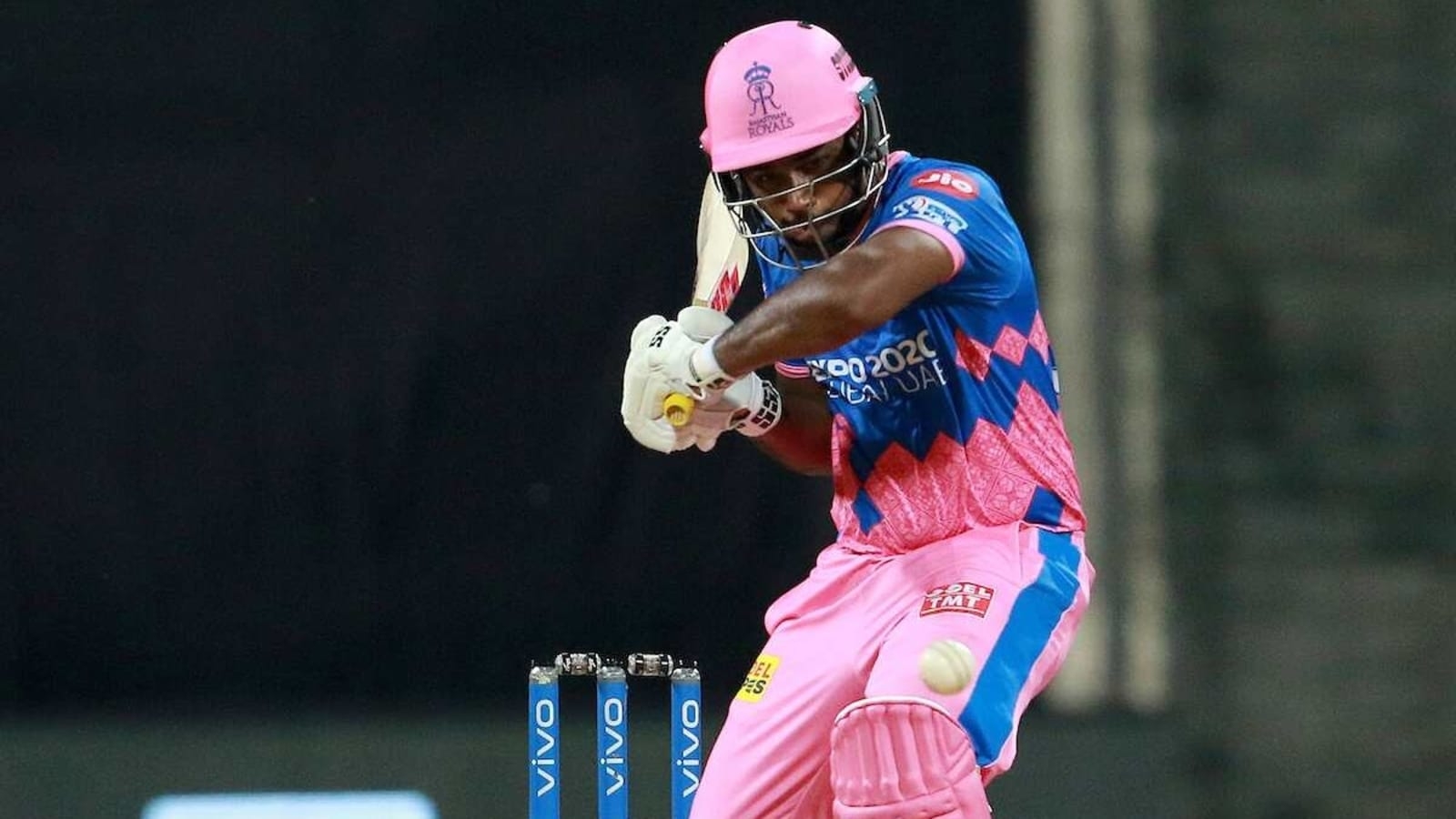 1600x900 Former cricketers react after Sanju Samson turns down single off penultimate ball but fails to win it for RR in IPL 2021, Desktop