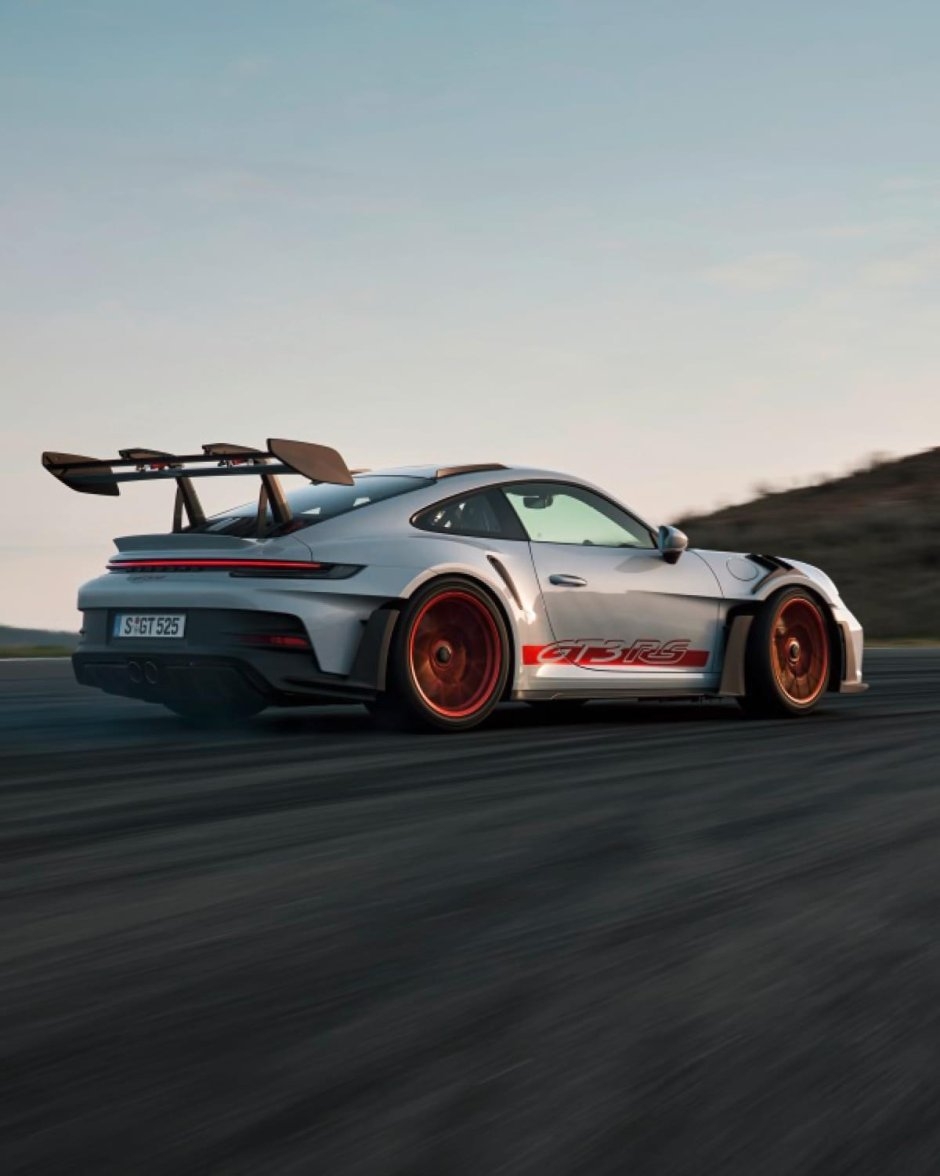 940x1180 Porsche GT3RS (992). TAG Heuer Forums, Phone