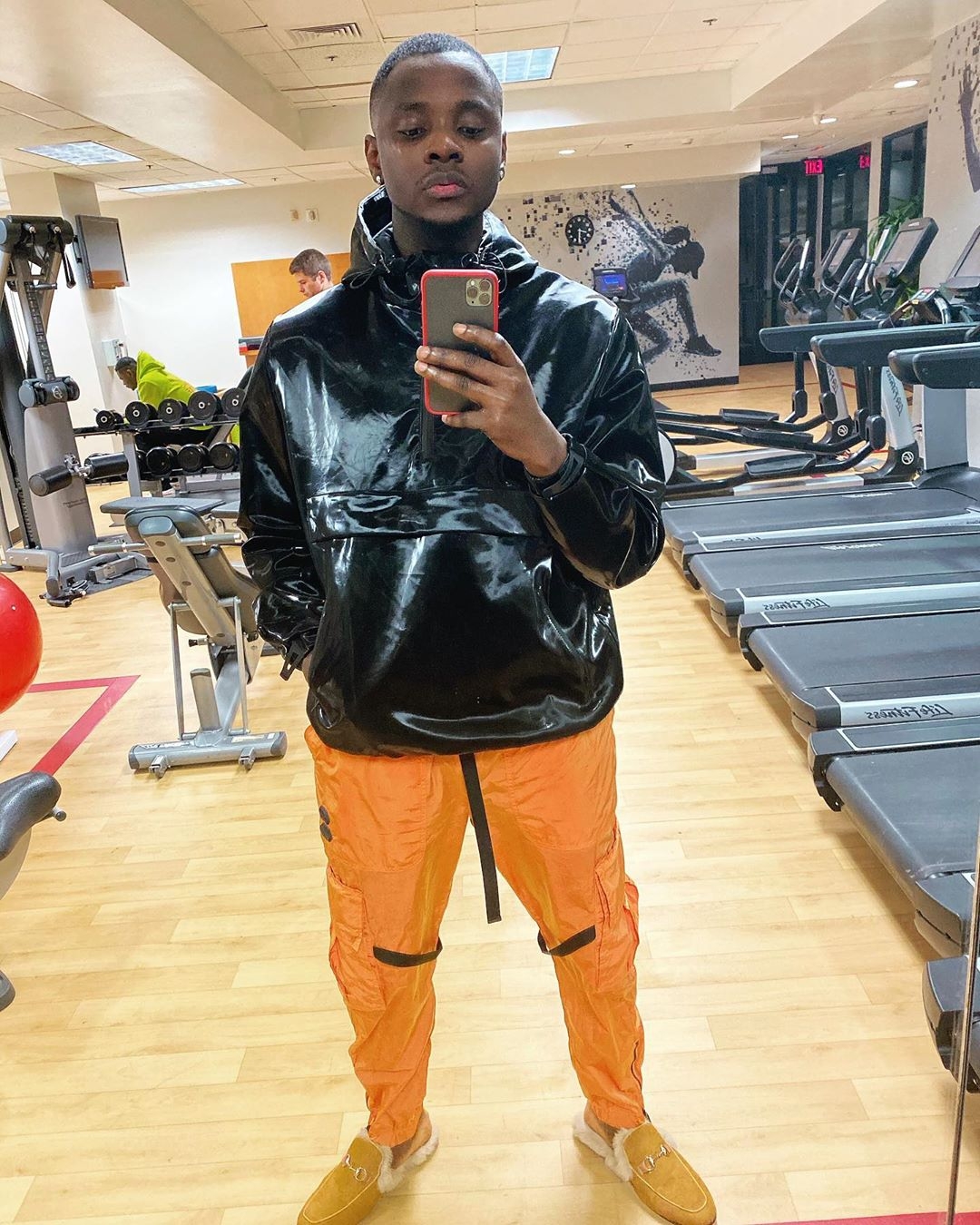 1080x1350 Say Bye to the Full Head of Hair, Kizz Daniel has a New Look, Phone