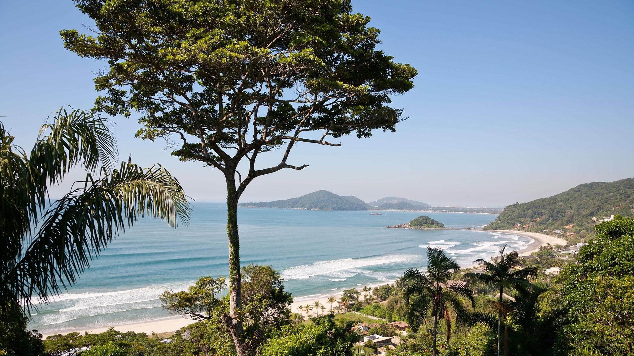 2050x1160 The Other Side Of São Paulo: Beach Havens For The Super Rich, Desktop