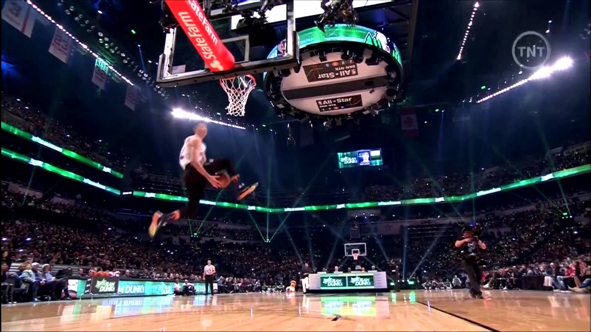 1920x1080 Zach LaVine brings back Dunk Contest. At least for a night, Desktop