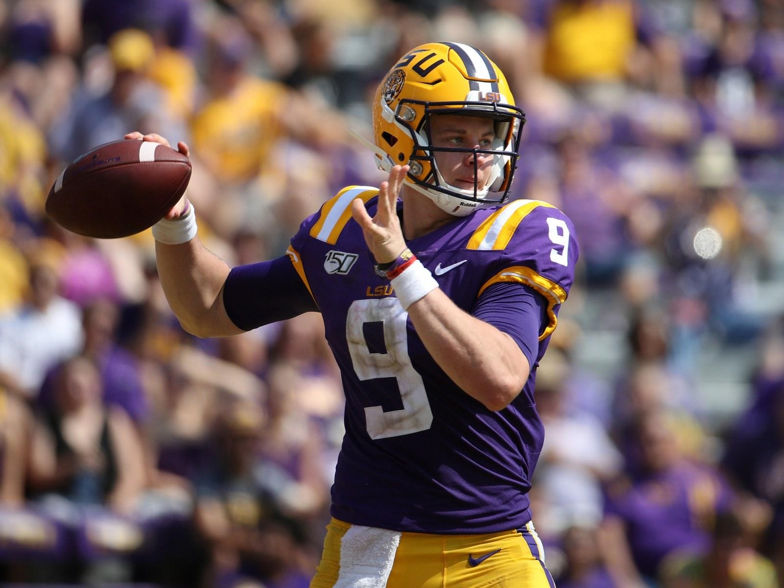 1600x1200 College Football 2019: Where to Watch Florida vs. LSU, TV, Desktop