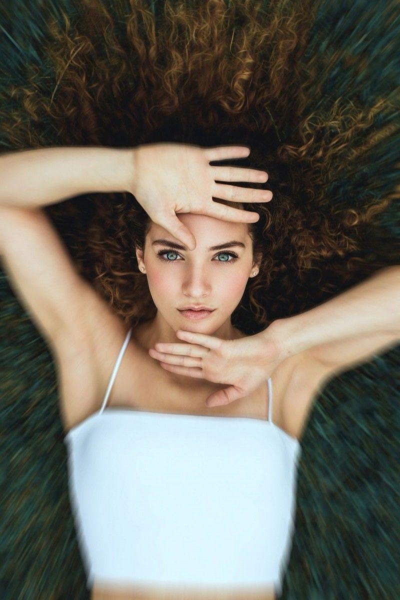 800x1200 Sofie Dossi wallpaper, Phone