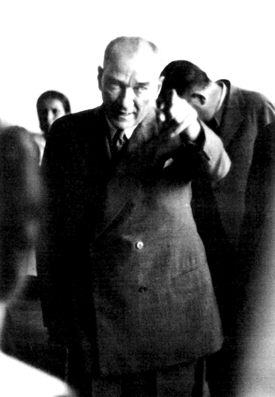 1080x1560 Atatürk Resimleri HD Geniş Ekran Desktop Full Resimler Galerisi, Phone