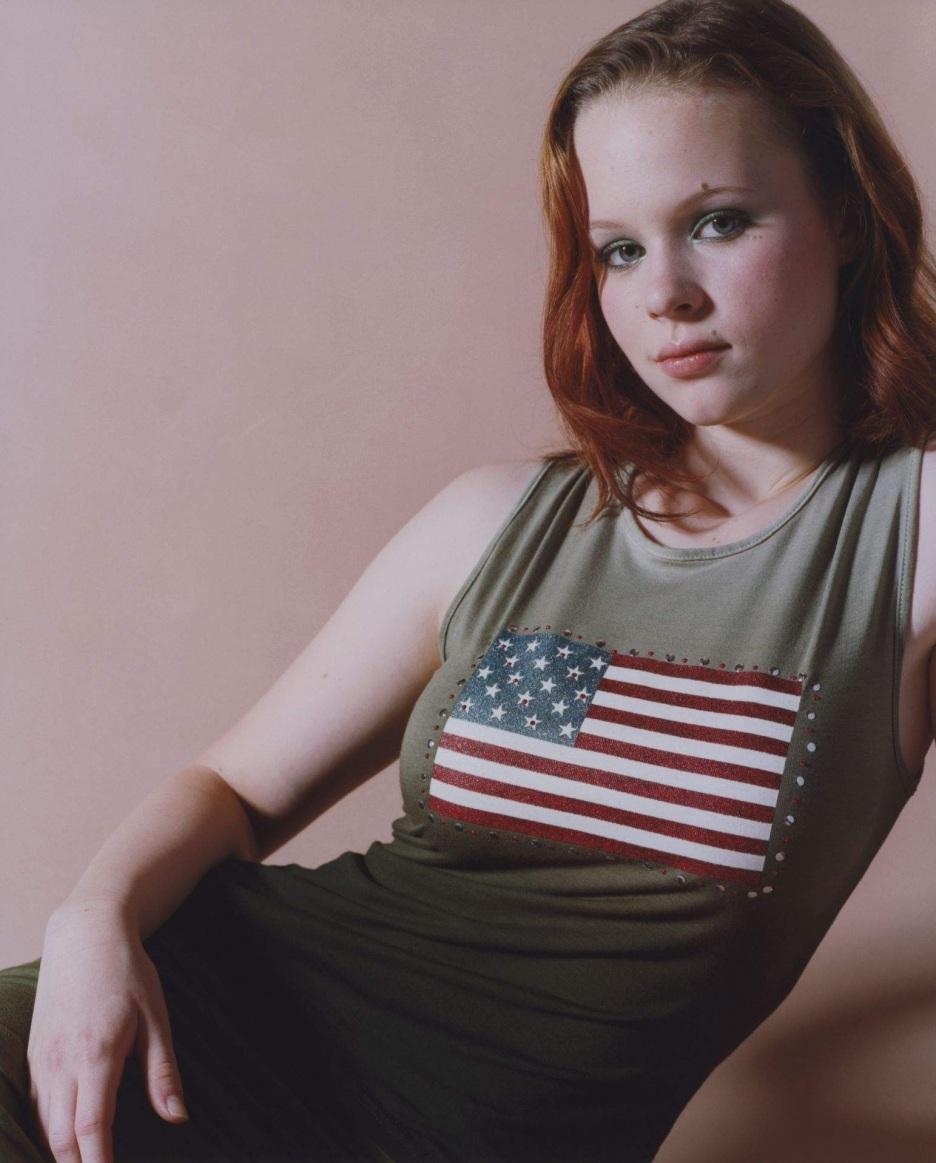 940x1170 Picture of Thora Birch, Picture Of Celebrities, Phone