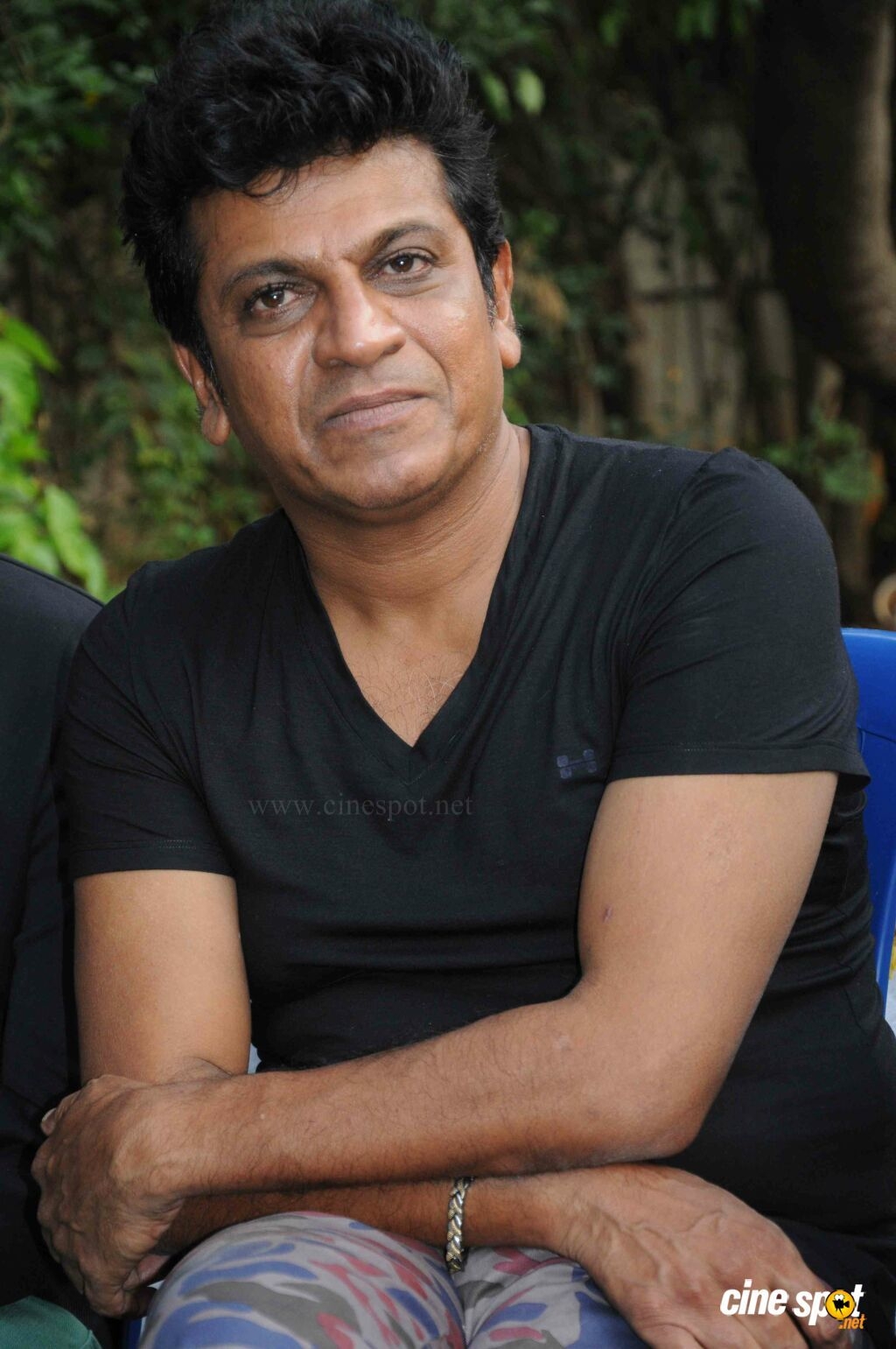 1030x1550 Shiva Rajkumar Image (1), Phone