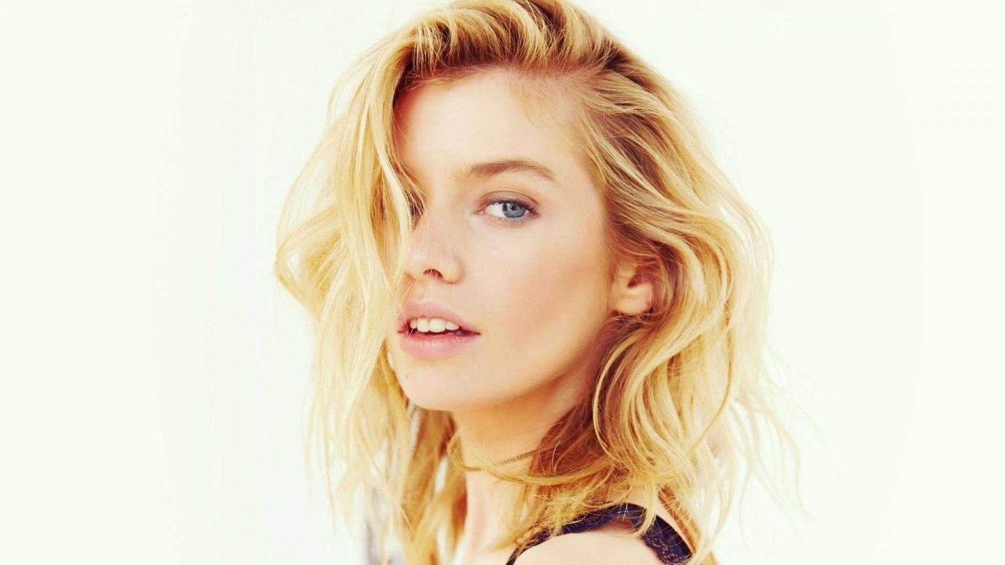 1440x810 New Unique Wallpaper: Stella Maxwell Picture, Desktop