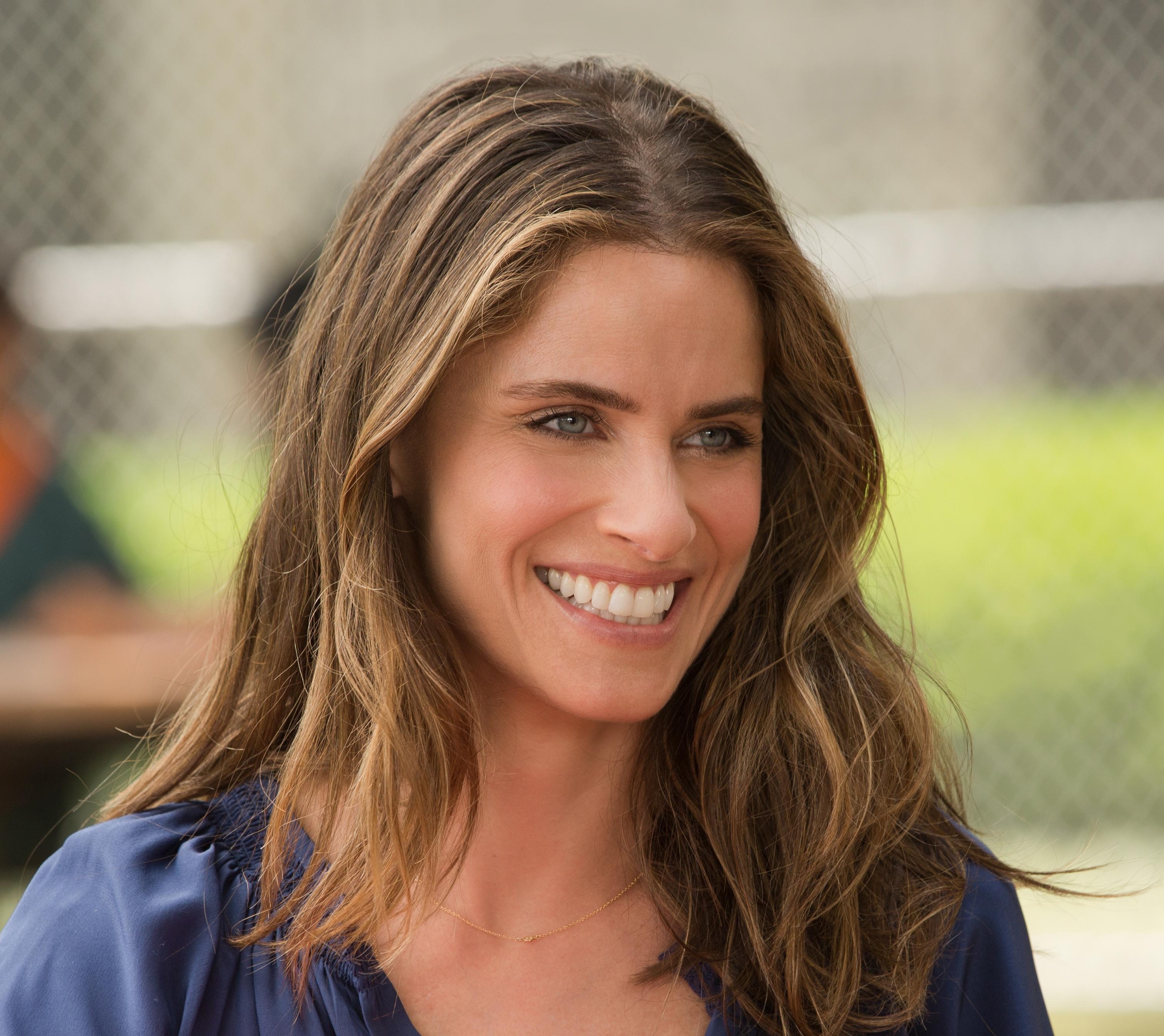 3020x2690 HD Amanda Peet Wallpaper, Desktop