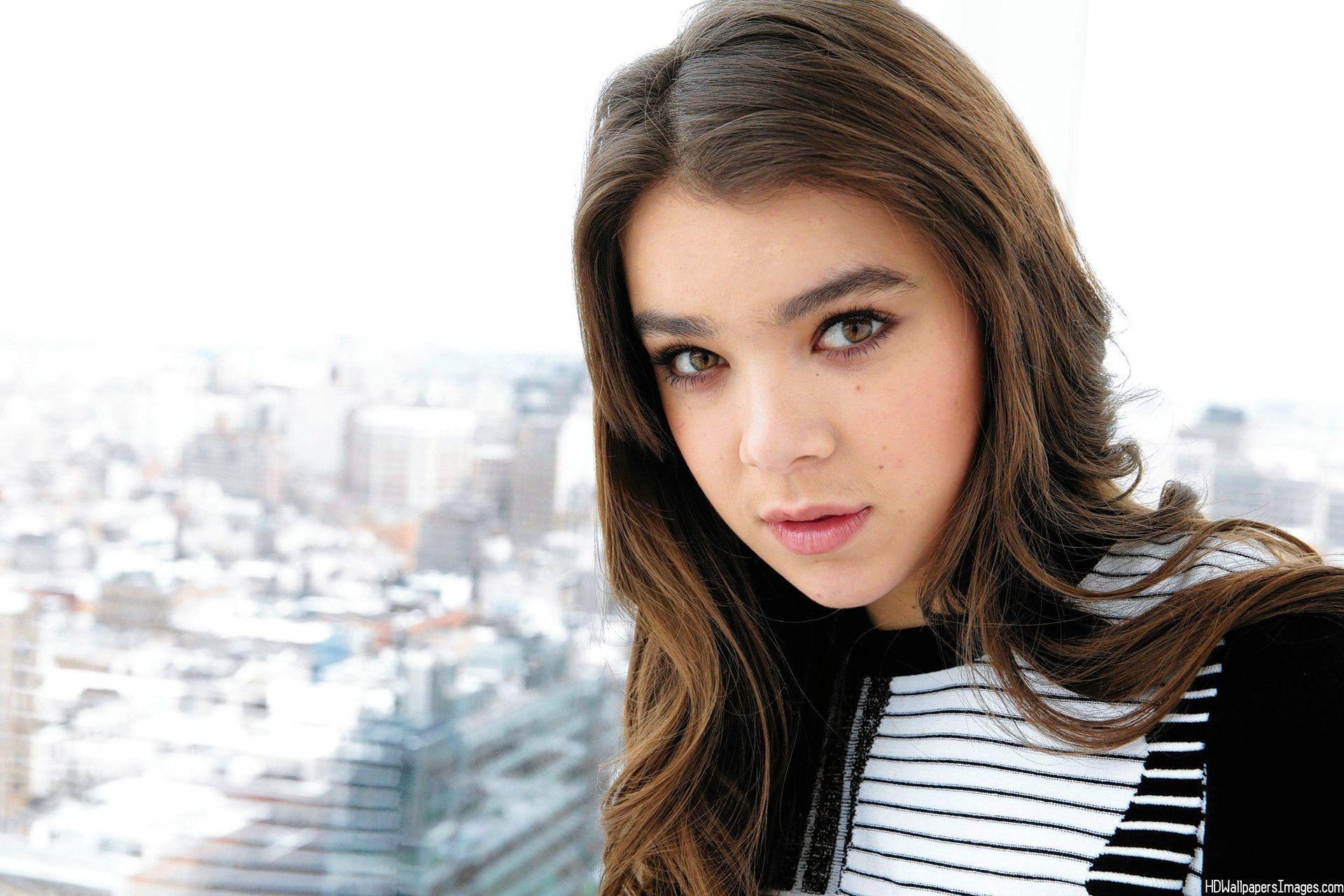 1920x1280 Hailee Steinfeld. Wallpaper list, Desktop