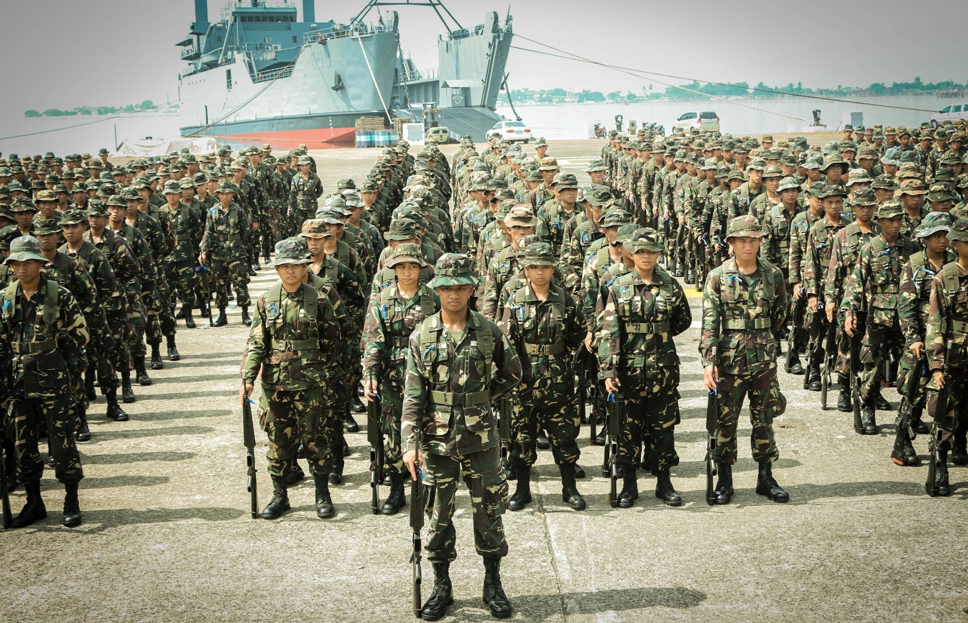 1920x1240 US, Philippines hold talks on boosting military capacity, Desktop