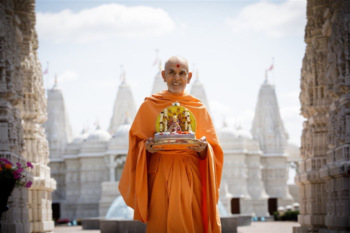 1200x800 BAPS Shri Swaminarayan Mandir, Desktop