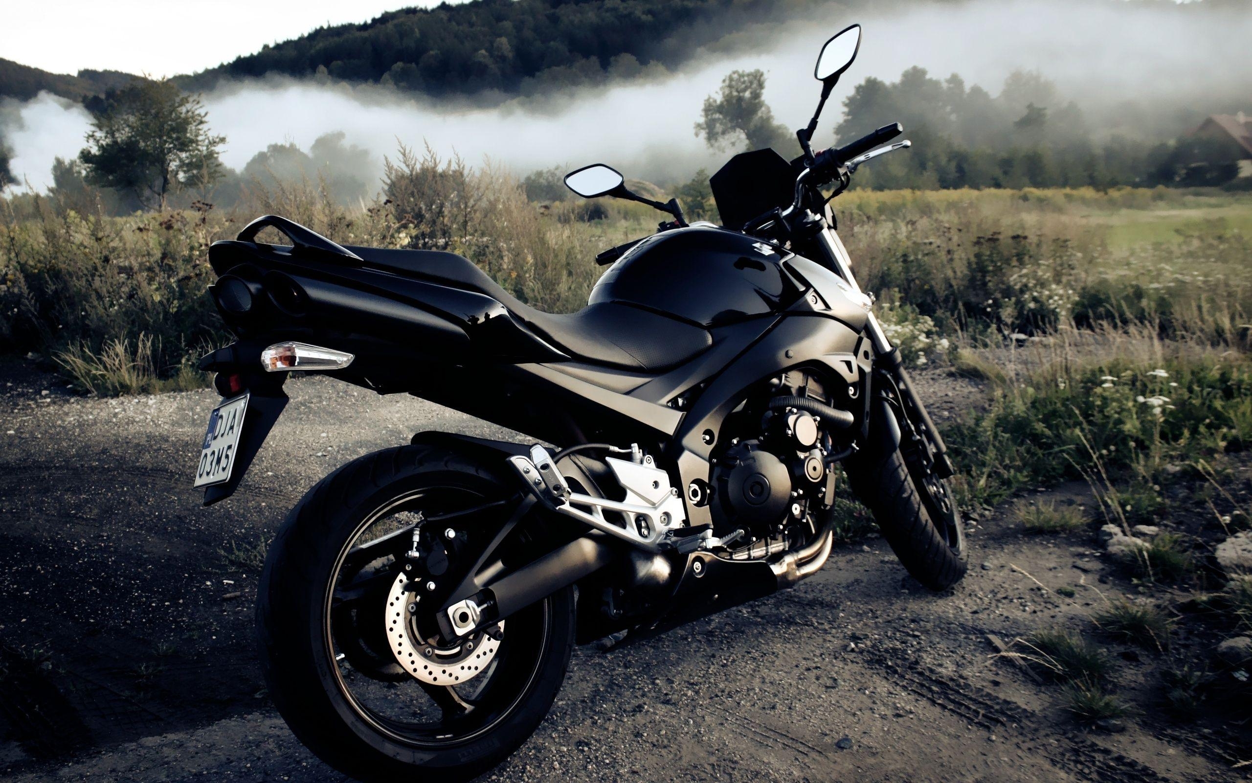 2560x1600 Cool Black Bike Wallpaper, Desktop