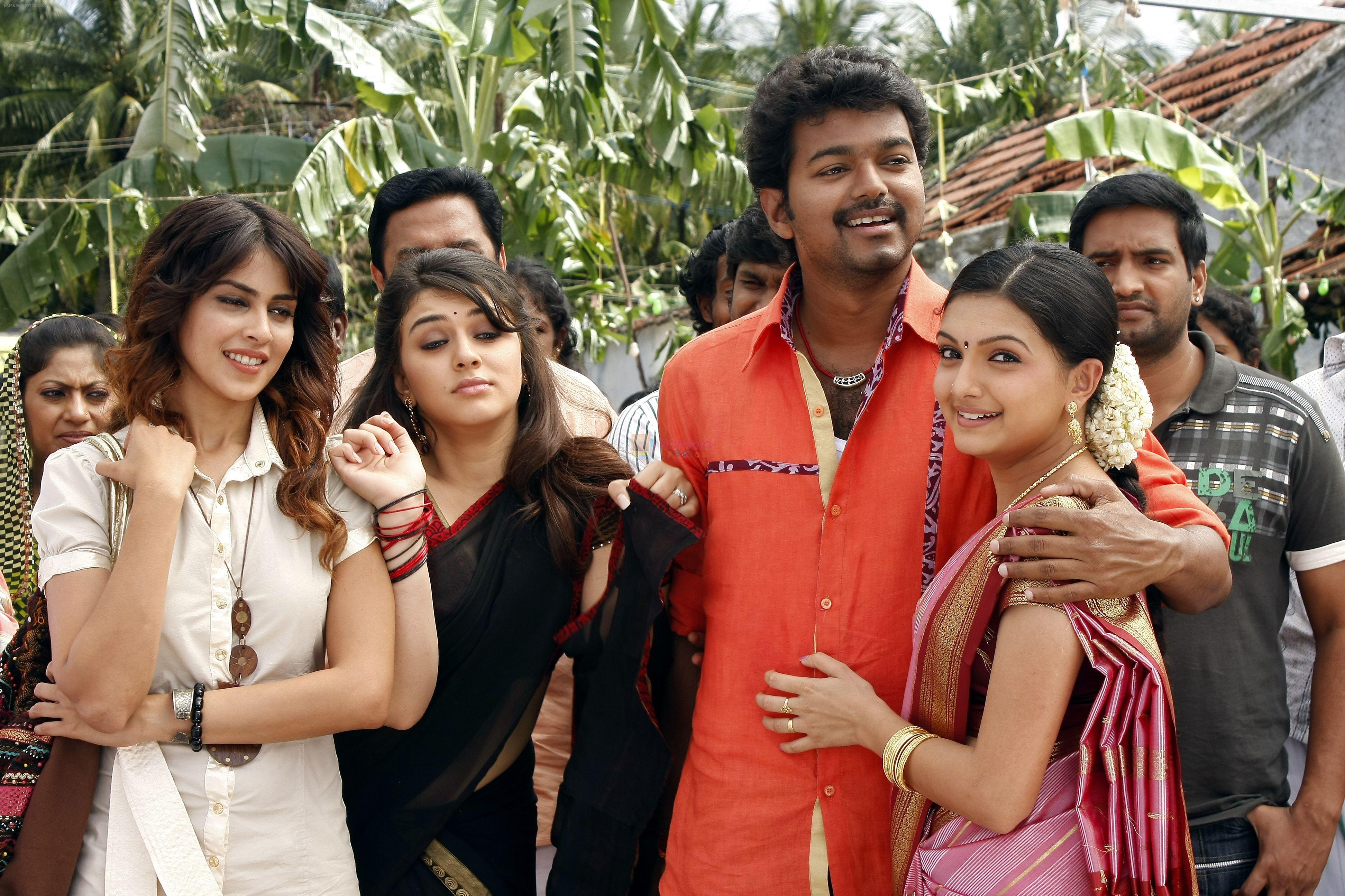 3890x2600 Vijay And Genelia In Velayutham, Desktop