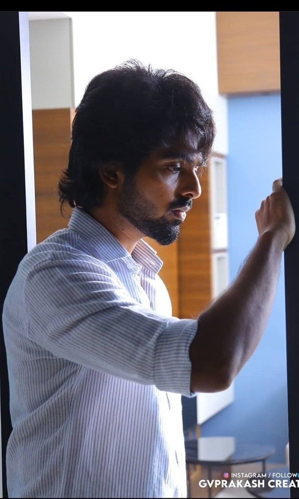 960x1600 GV Prakash Bachelor Movie Stills, Image, Photo, Gallery, Phone