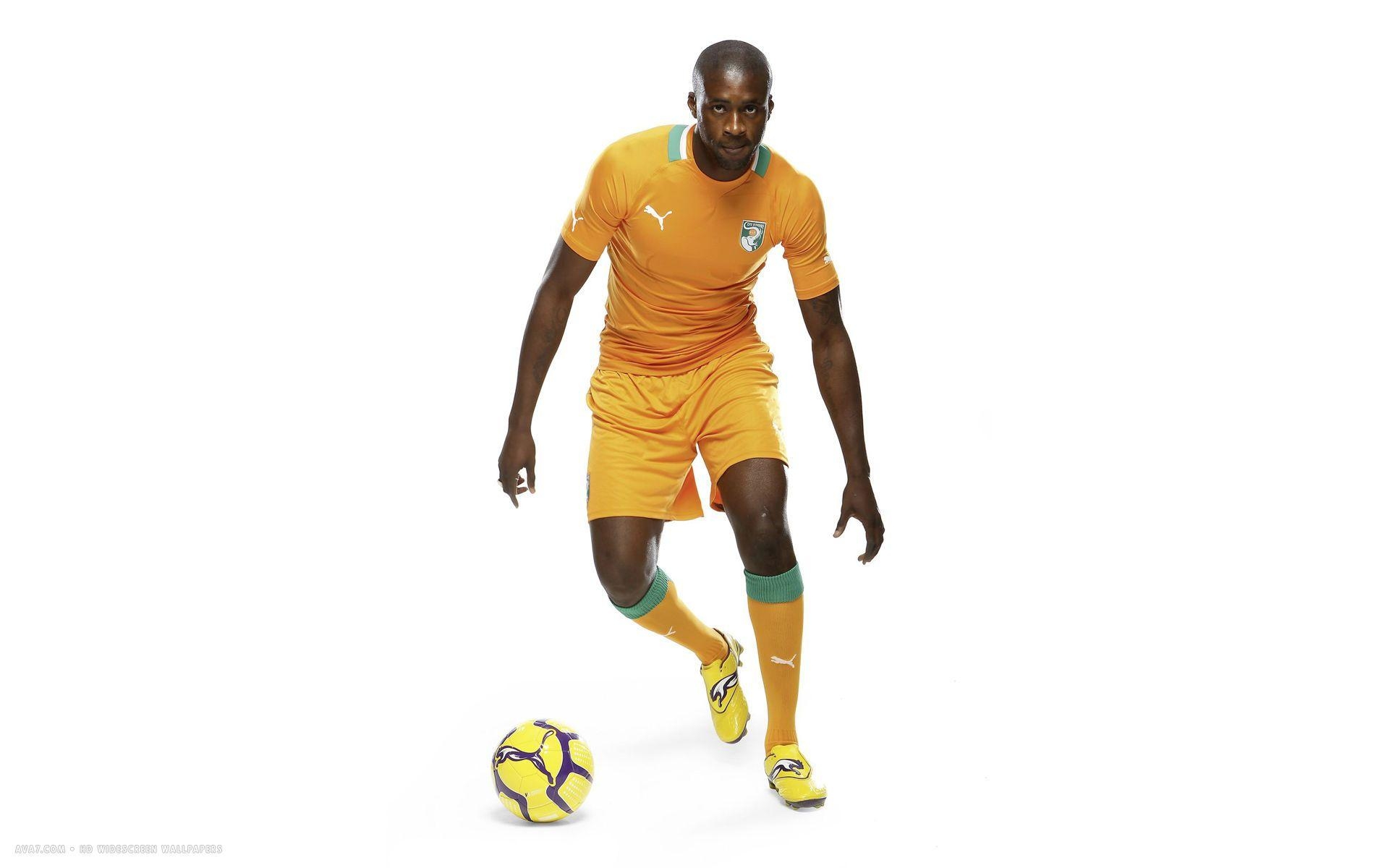 1920x1200 yaya toure football player HD widescreen wallpaper / football, Desktop