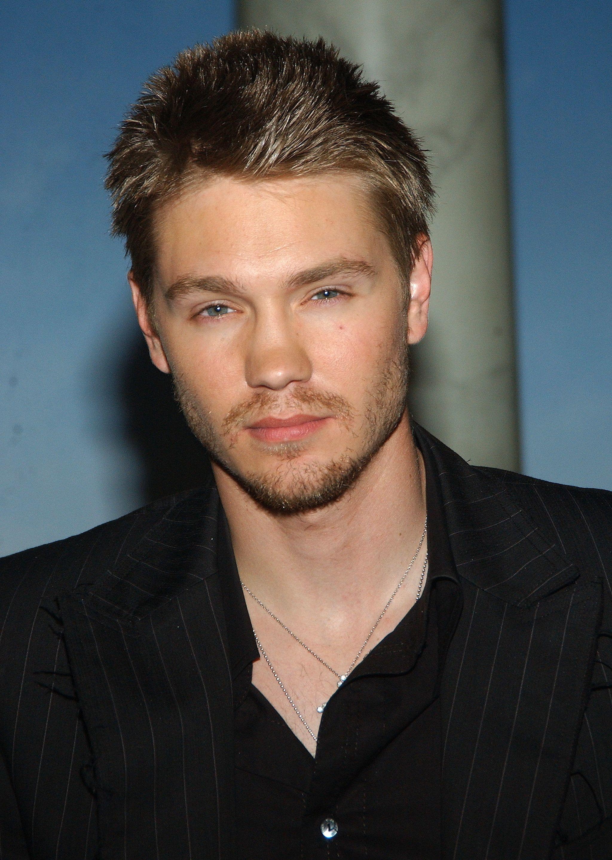 2050x2880 Picture of Chad Michael Murray, Picture Of, Phone