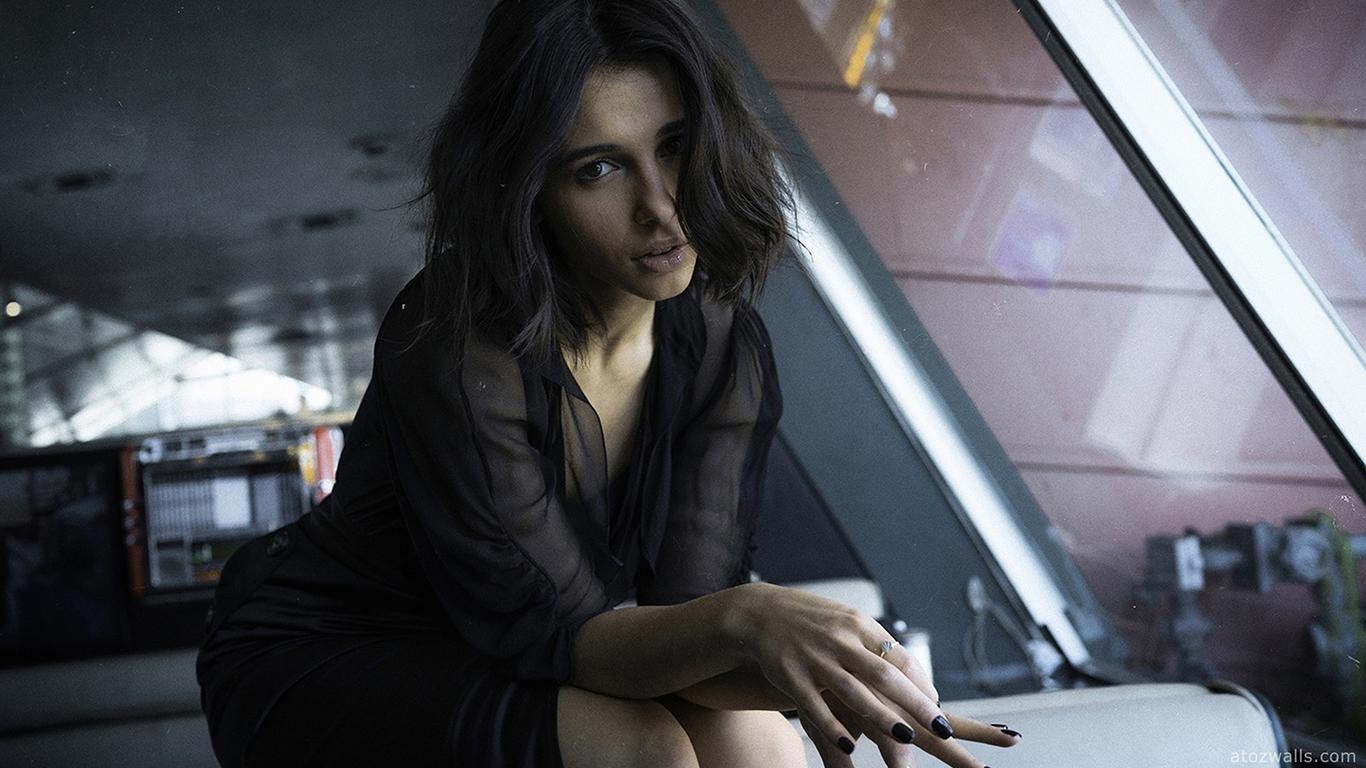 1370x770 Naomi Scott Wallpaper 7 X 768, Desktop