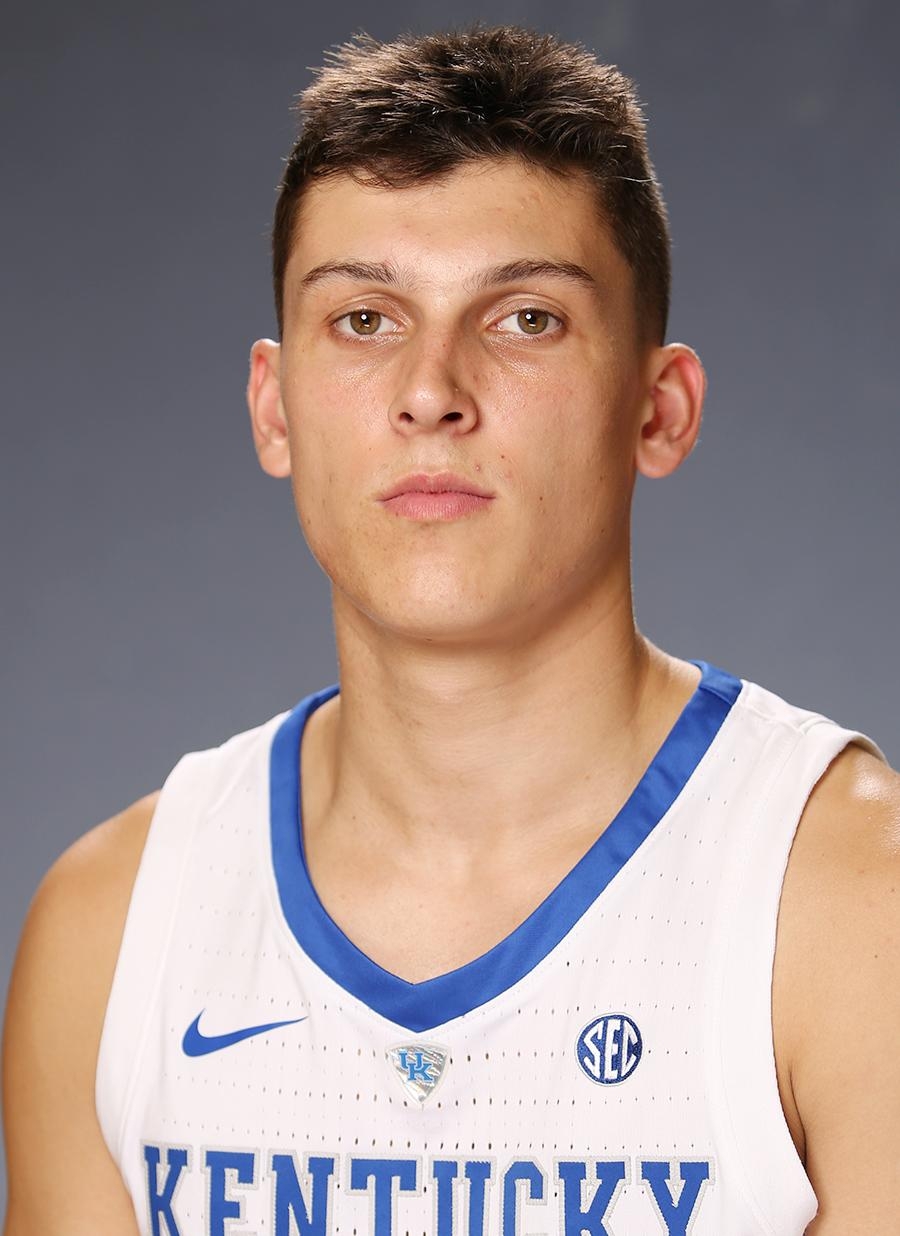 900x1240 Tyler Herro's Basketball of Kentucky, Phone