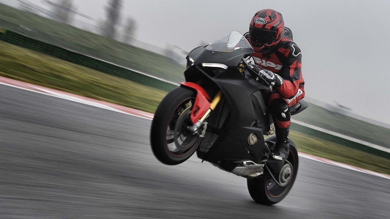 1280x720 Ducati Panigale V4 Prototype: Quest to Ride the New Superbike, Desktop