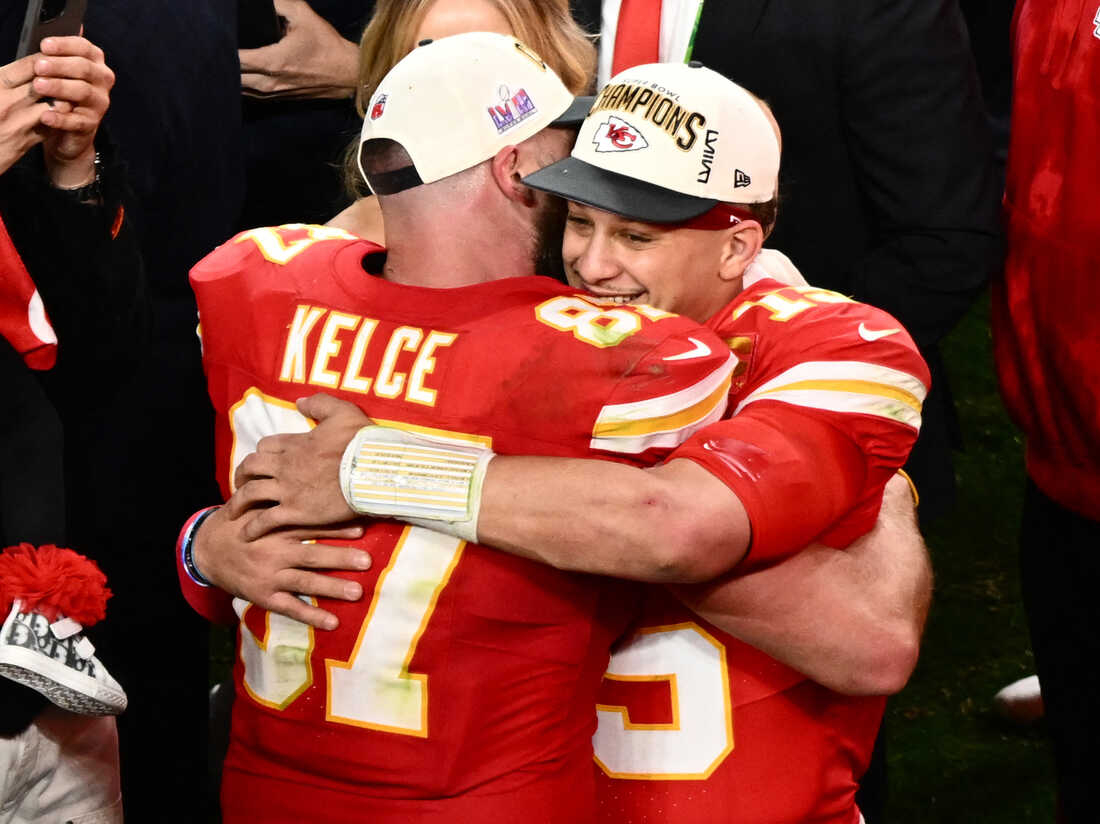 1100x830 Kansas City Chiefs win the Super Bowl, Desktop