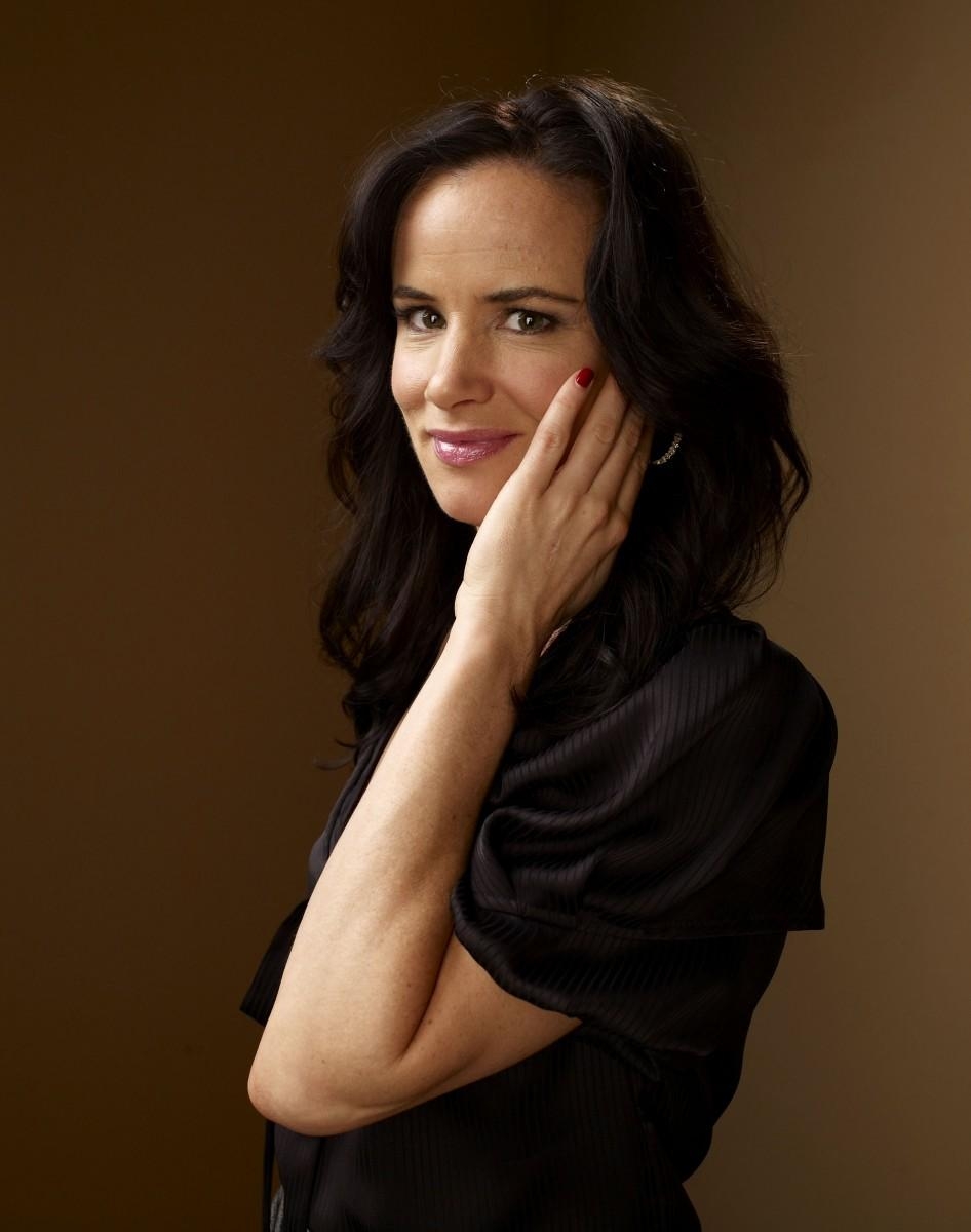 950x1200 Juliette Lewis wallpaper, Phone