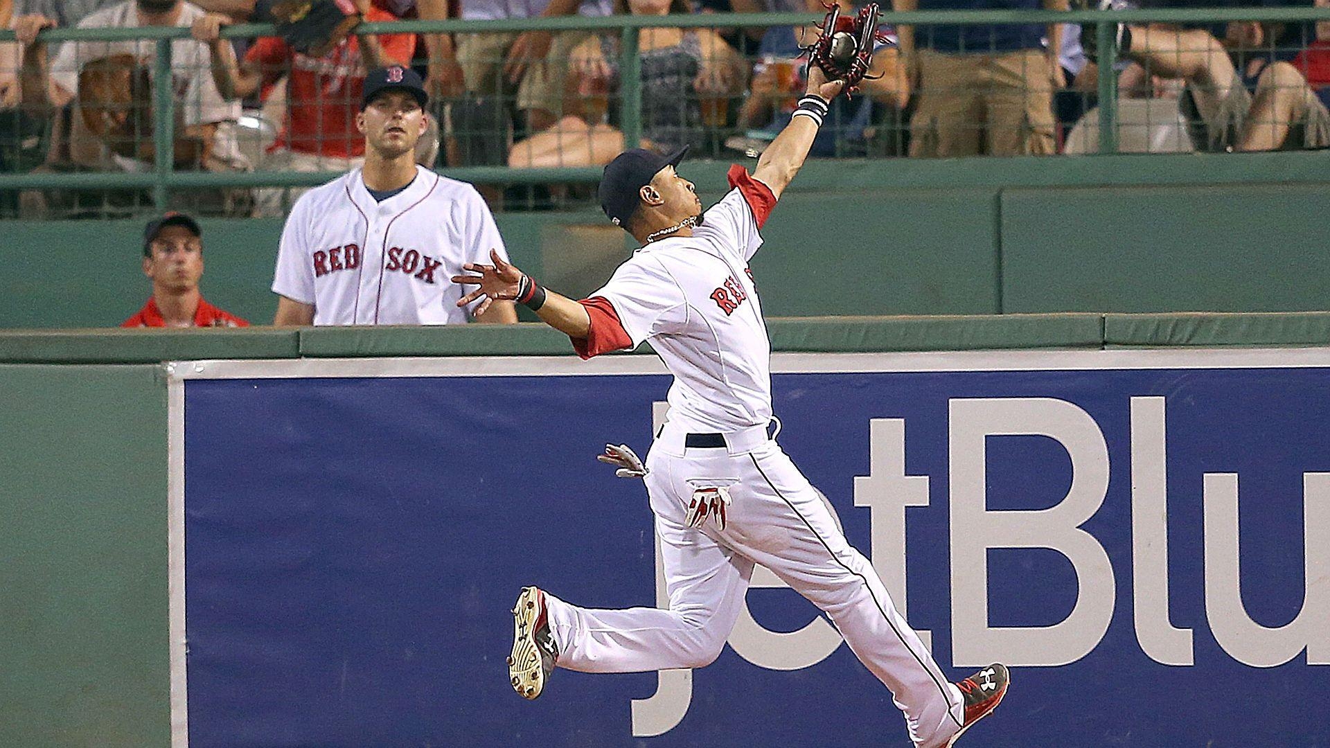 1920x1080 Mookie Betts suffers similar fate as NFL WR when ground jars ball, Desktop