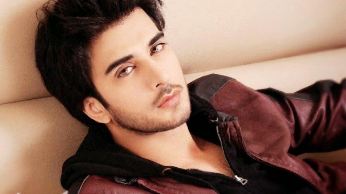 1370x770 Download Wallpaper Imran Abbas Naqvi Handsome Tv Actors, Desktop