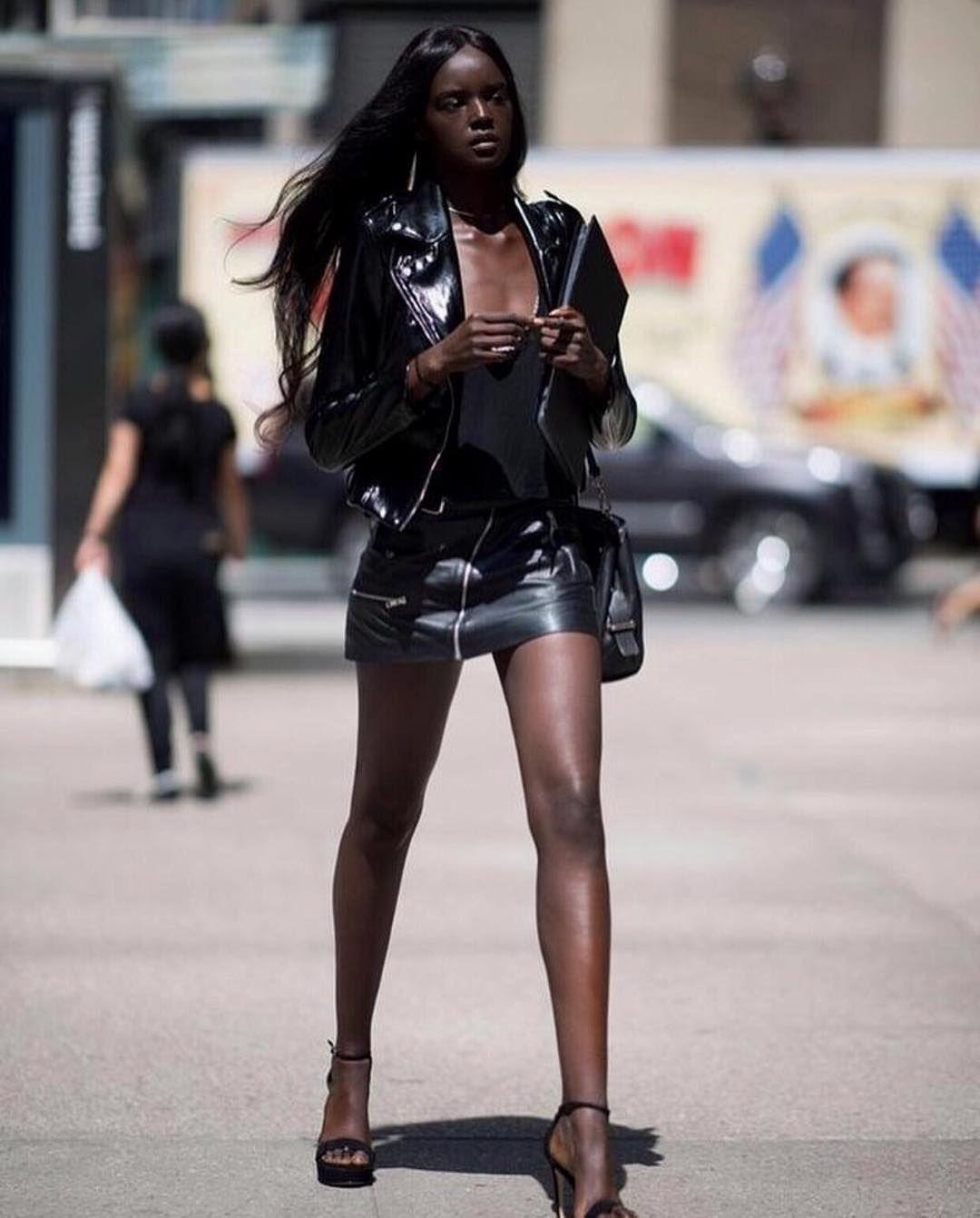 1080x1350 Duckie Thot, Phone