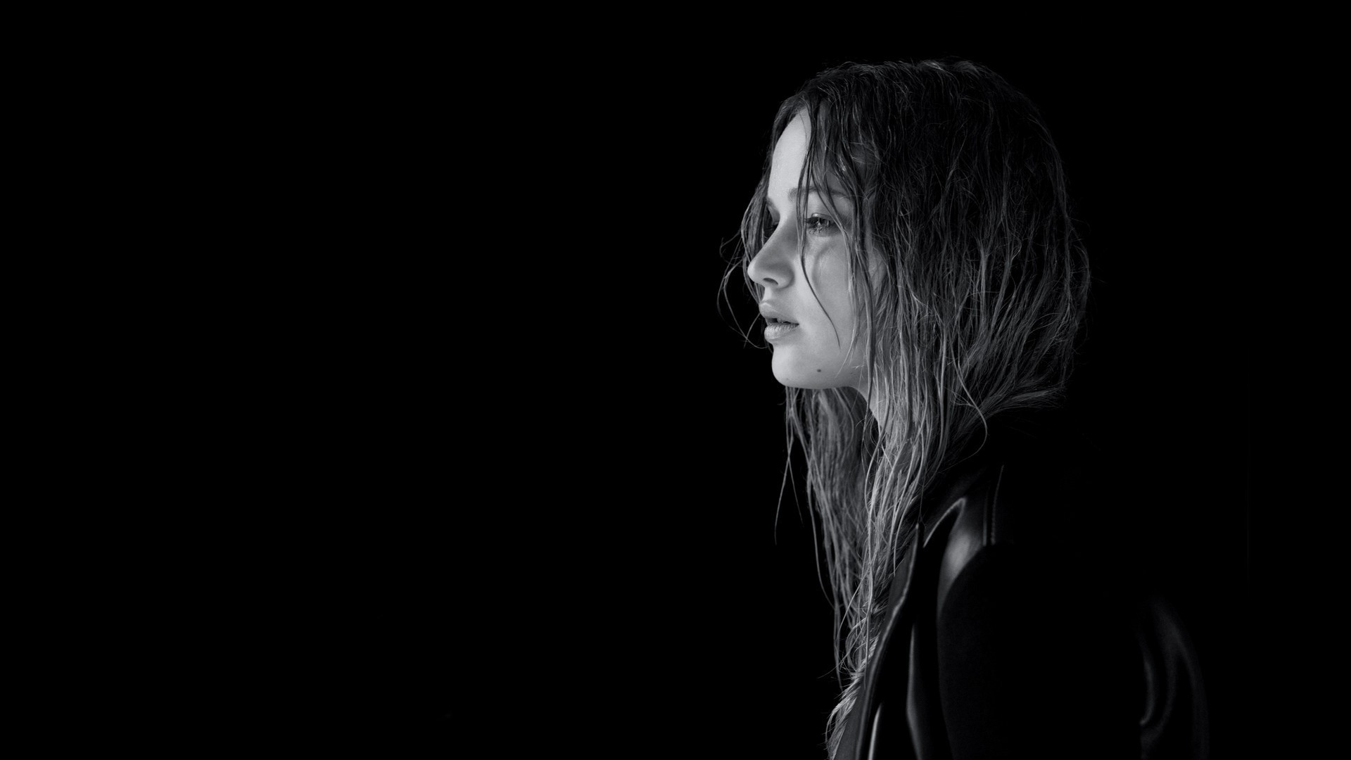 1920x1080 Wallpaper, face, women, portrait, black background, dark, smoke, profile, actress, wet hair, Jennifer Lawrence, light, darkness, Sense, black and white, monochrome photography, Desktop