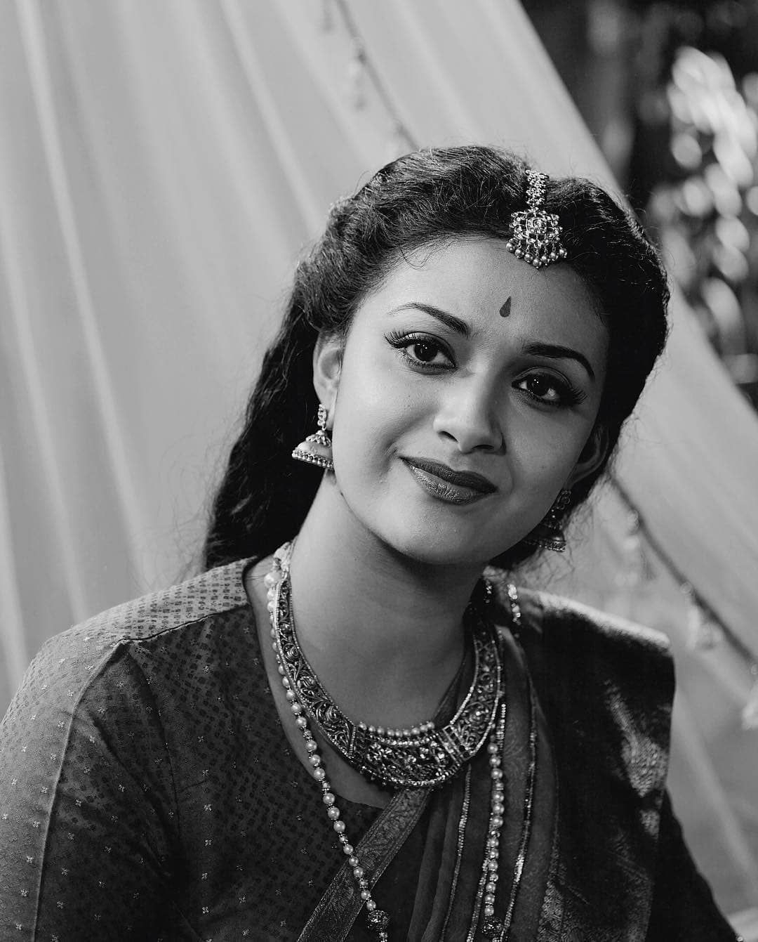 1080x1350 Unseen #keerthysuresh #expressionqueen #kollywoodqueen #smilingstar #smilingqueen #smilingsuresh. Beautiful girl face, Beautiful actresses, Indian actress gallery, Phone