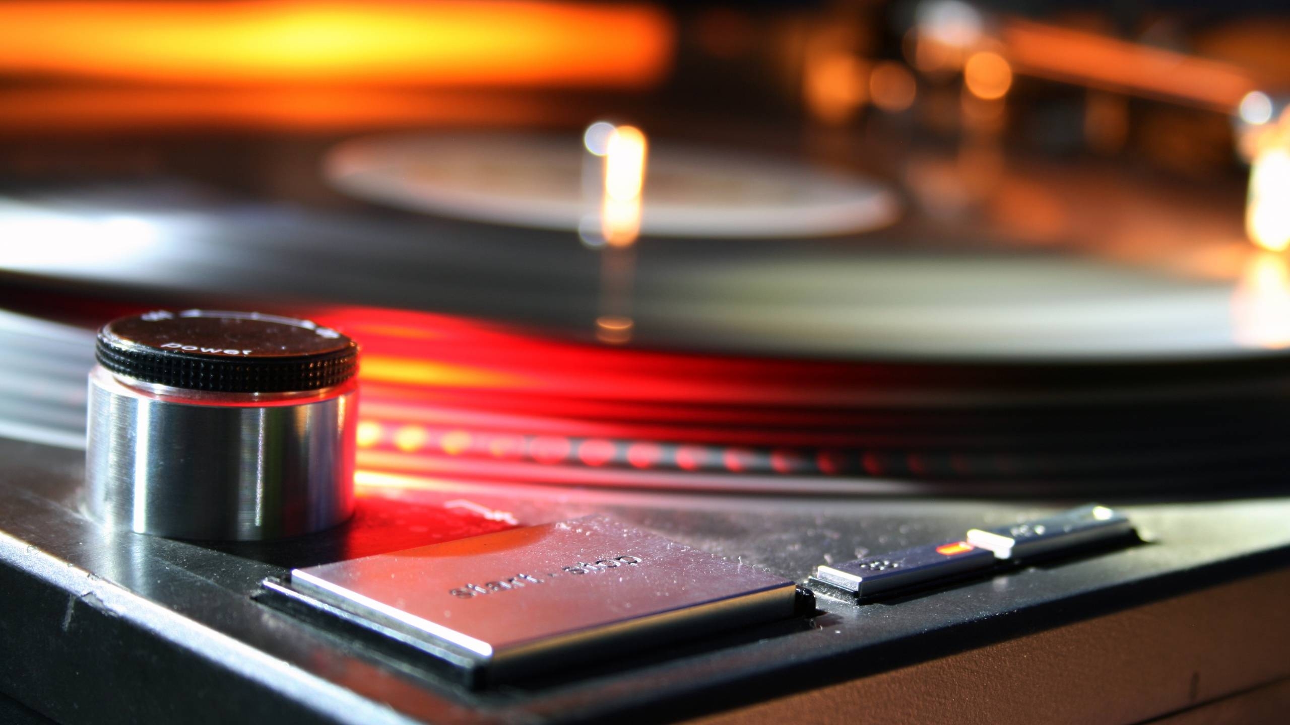 2560x1440 Dj Turntable Wallpaper, Desktop