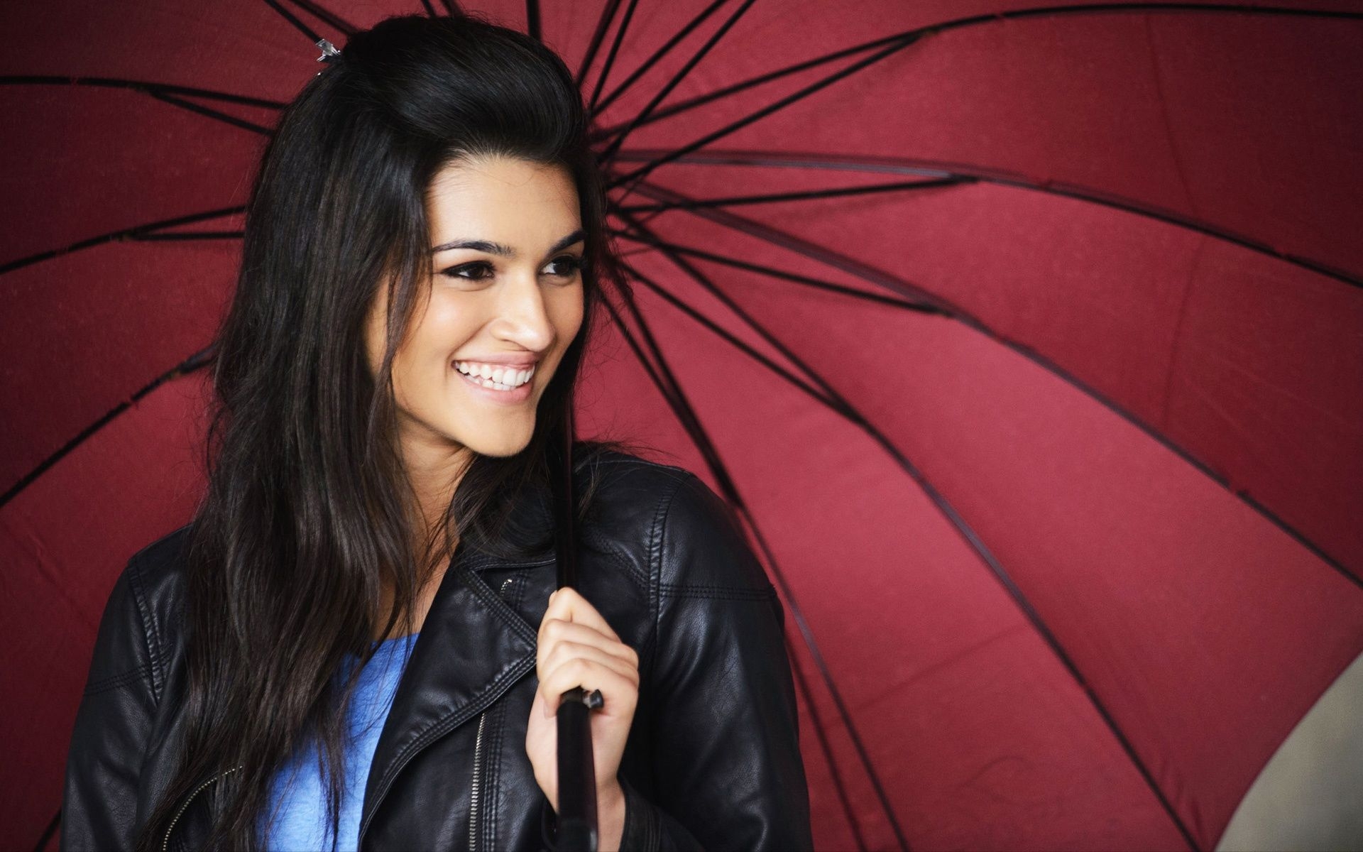 1920x1200 Kriti Sanon Beautiful HD Wallpaper, Desktop