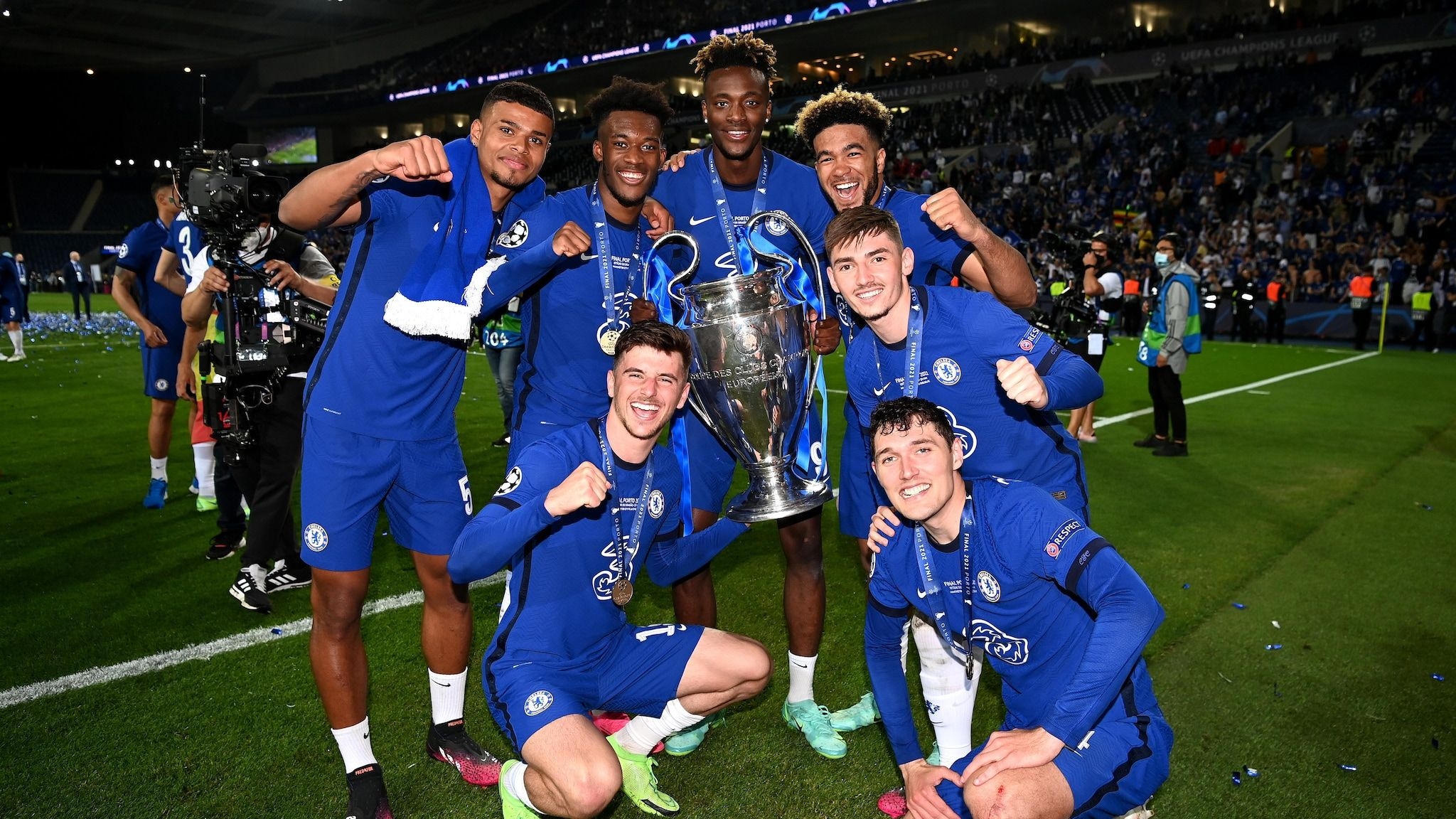 2050x1160 Chelsea Champions League Wallpaper Free Chelsea Champions League Background, Desktop