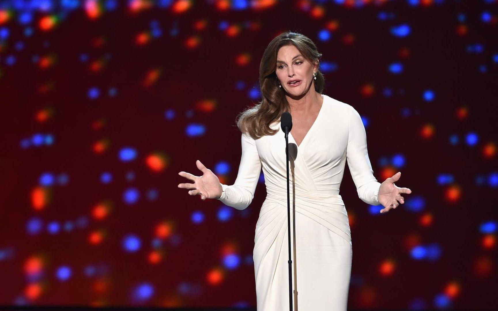 1730x1080 caitlyn jenner espys red carpet Wallpaper HD Wallpaper, Desktop