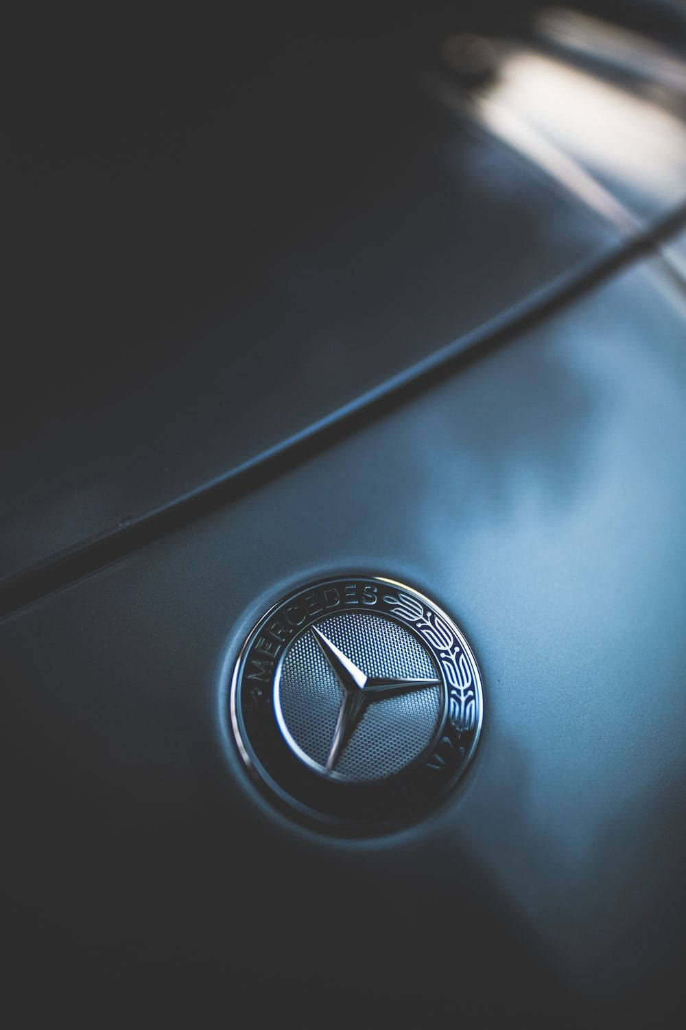 1000x1500 Download free Mercedes Logo iPhone X, Phone