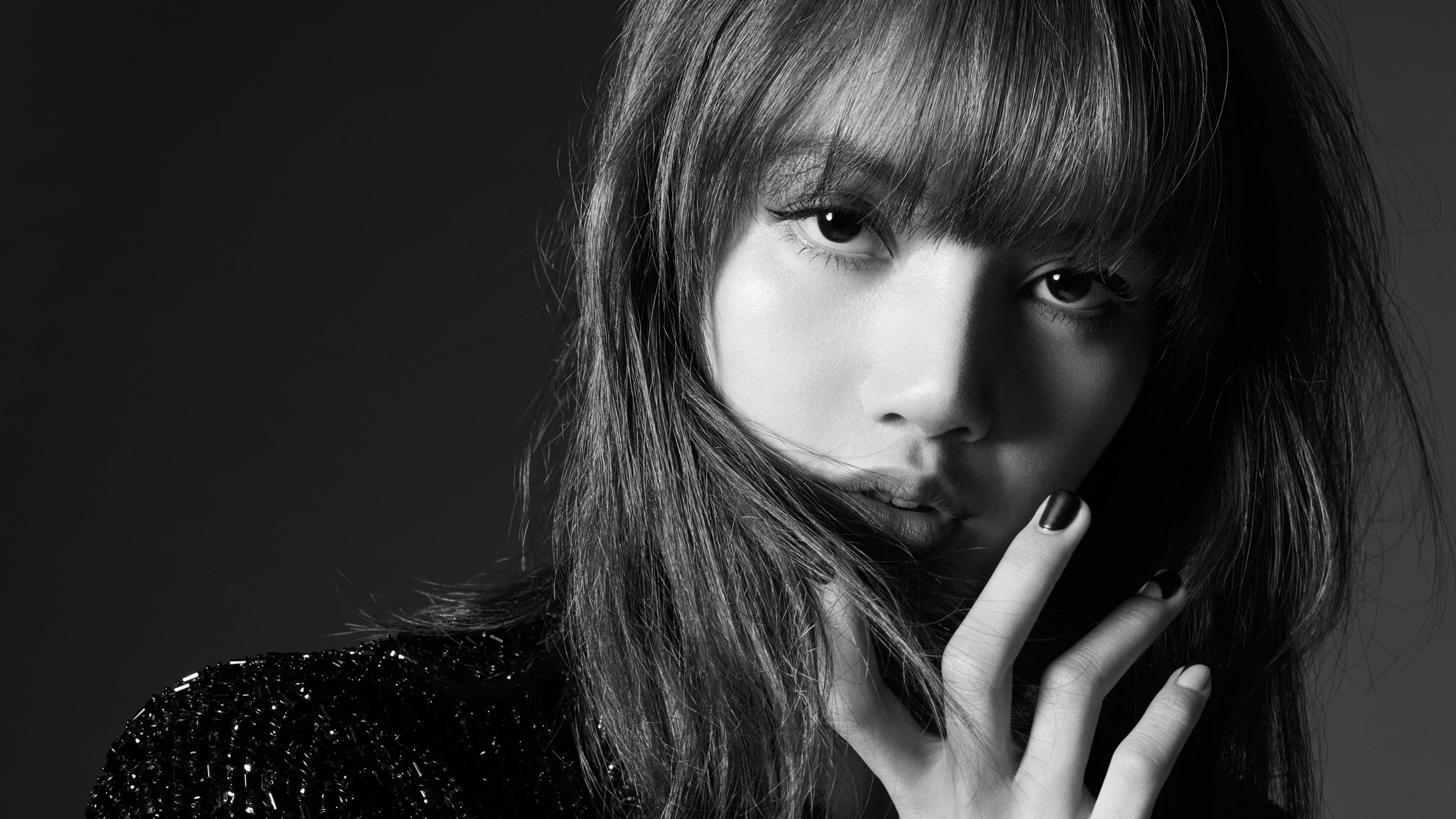 4480x2520 Lisa Wallpaper 4K, Monochrome, Blackpink, Desktop