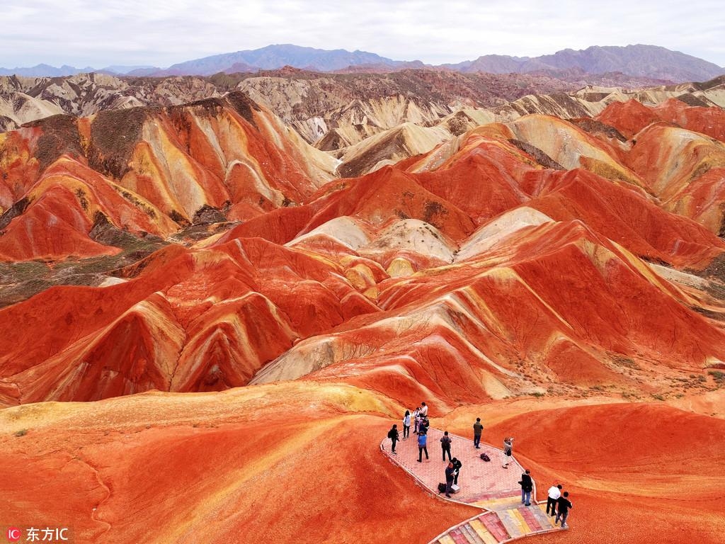 1030x770 Amazing Danxia landform in NW China, Desktop