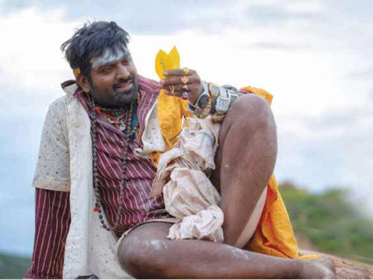 1280x960 The first look of Vijay Sethupathi's 'Kadaisi Vivasayi' unveiled!. Tamil Movie News of India, Desktop